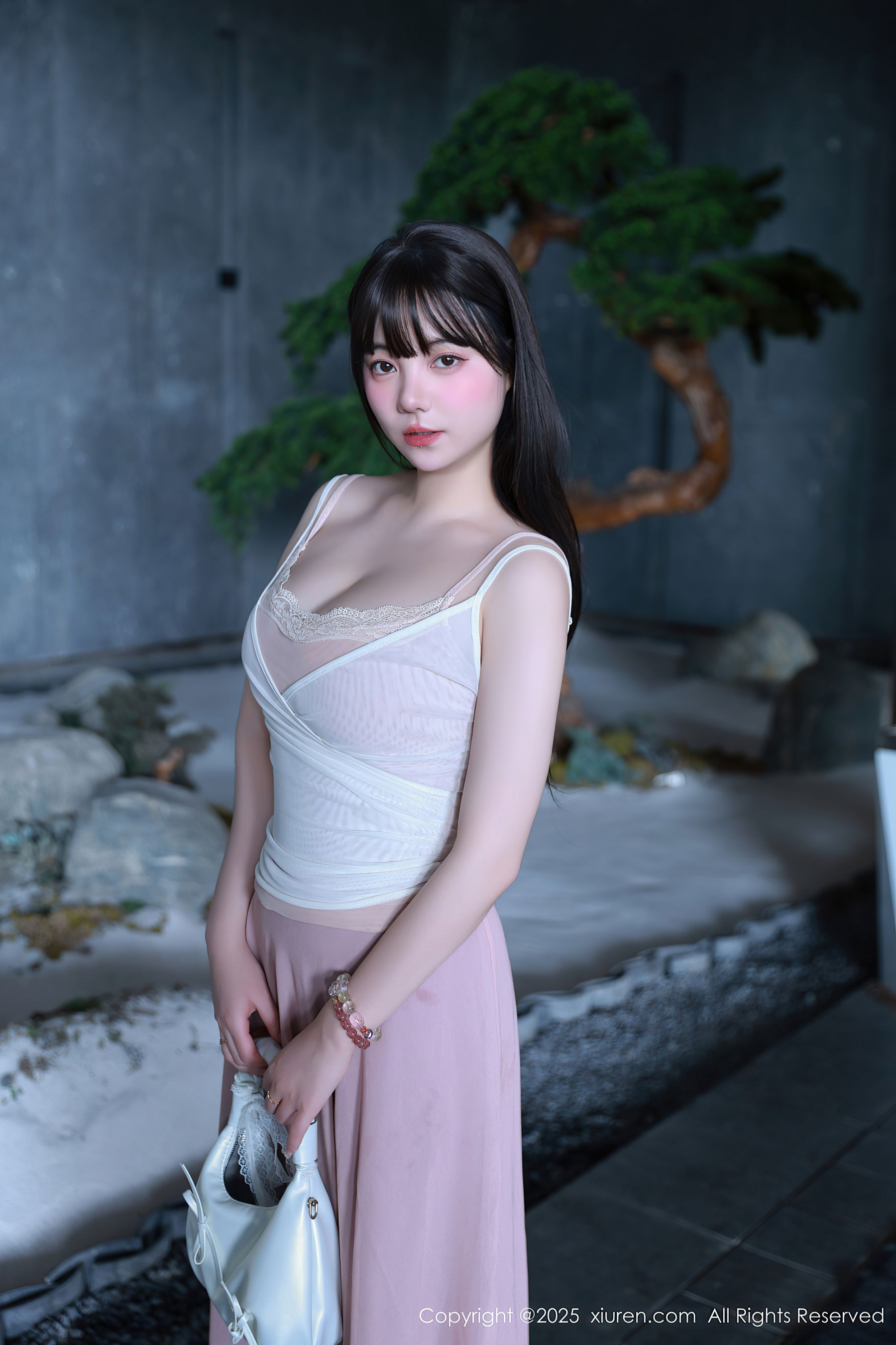 [秀人XiuRen] 2025.09.09 No.10746 软情/(86P)