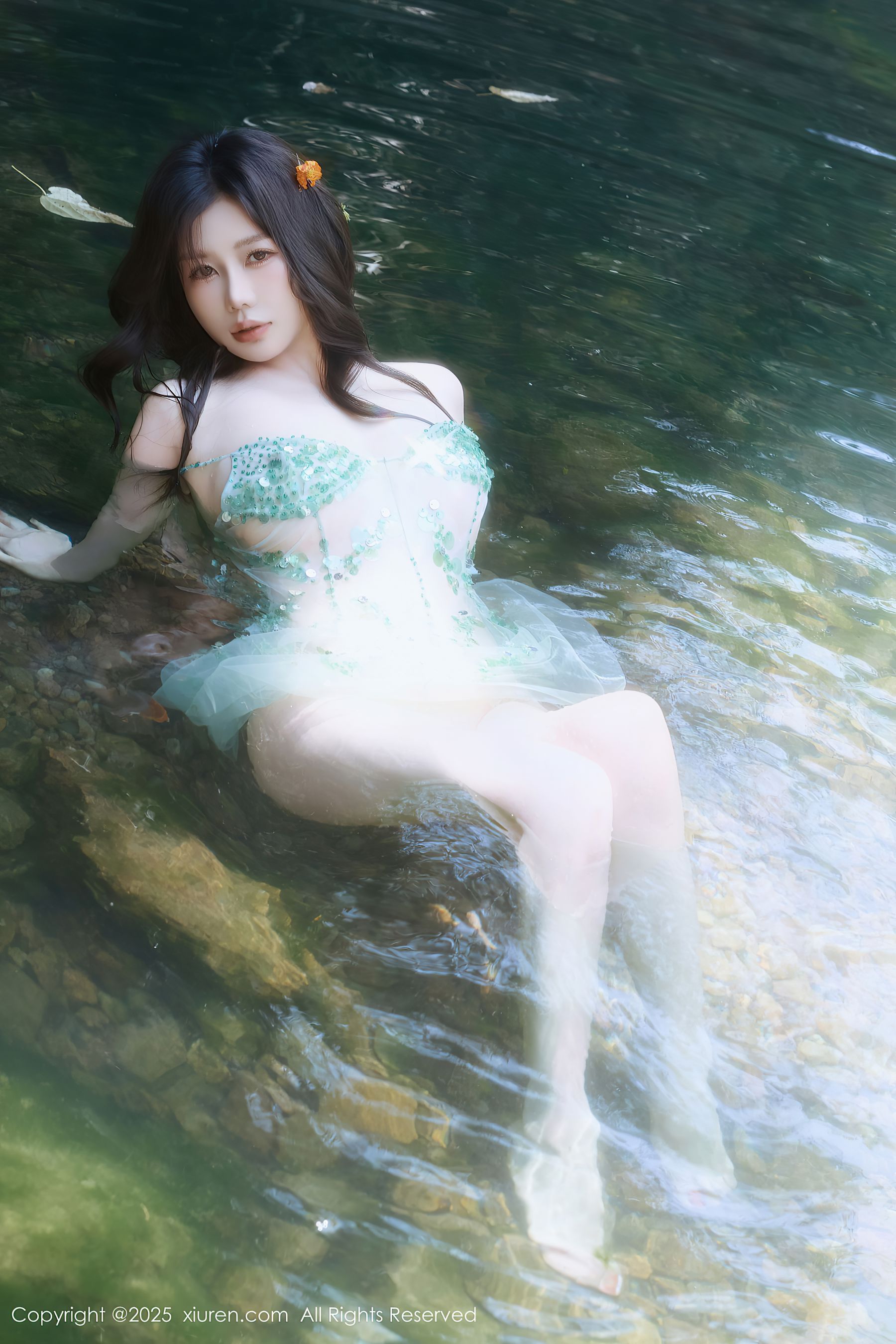 [秀人XiuRen] 2025.09.11 No.10756 尹甜甜sunny/(60P)