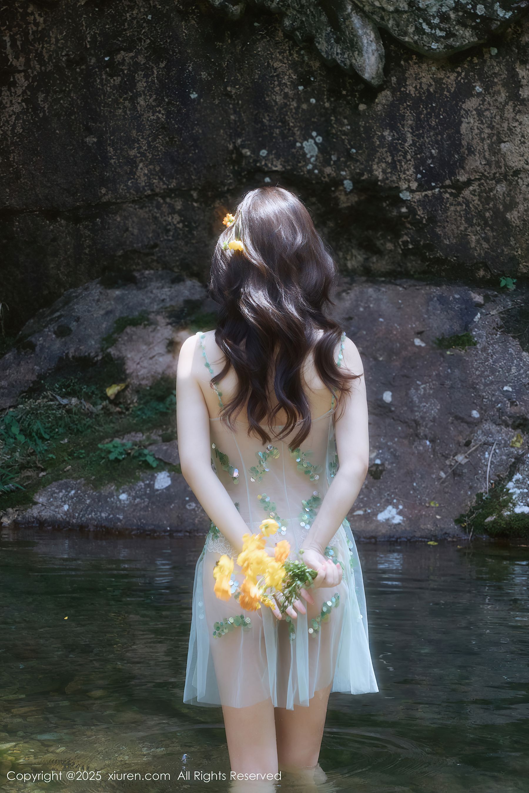 [秀人XiuRen] 2025.09.11 No.10756 尹甜甜sunny/(60P)