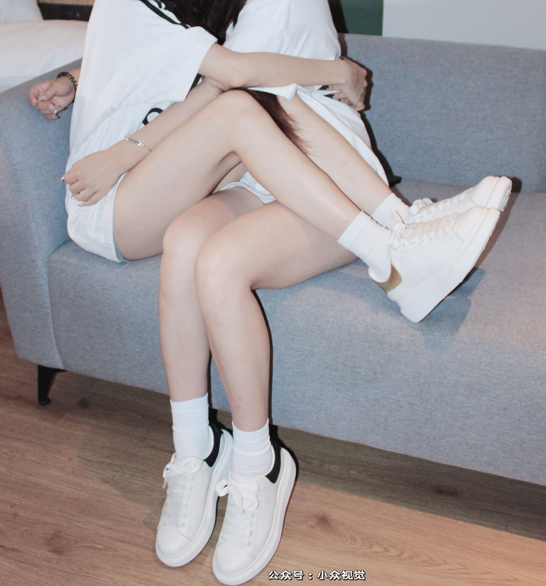 小众视觉 NO.0011 小苹果&芳芳/(130P)