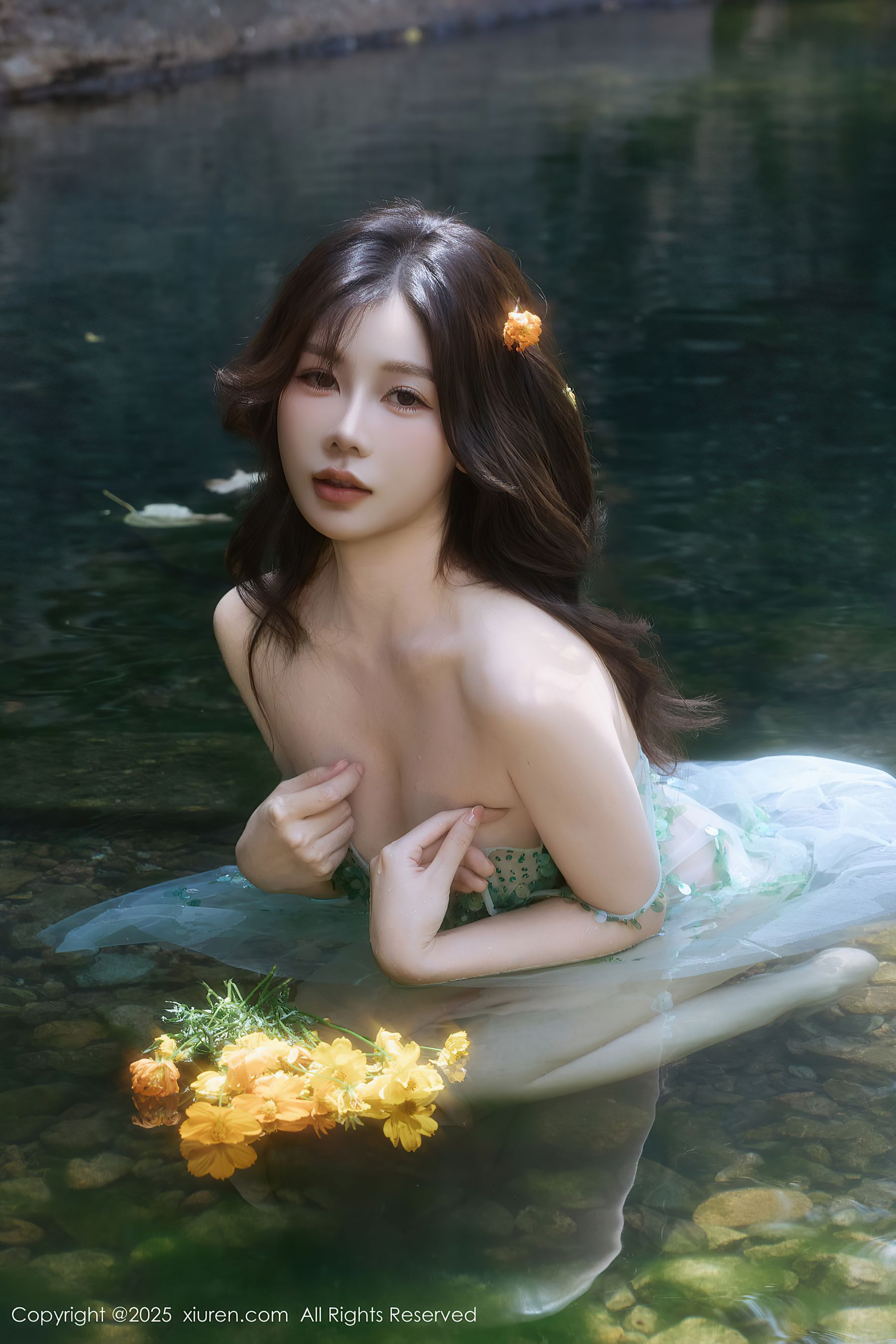 [秀人XiuRen] 2025.09.11 No.10756 尹甜甜sunny/(60P)