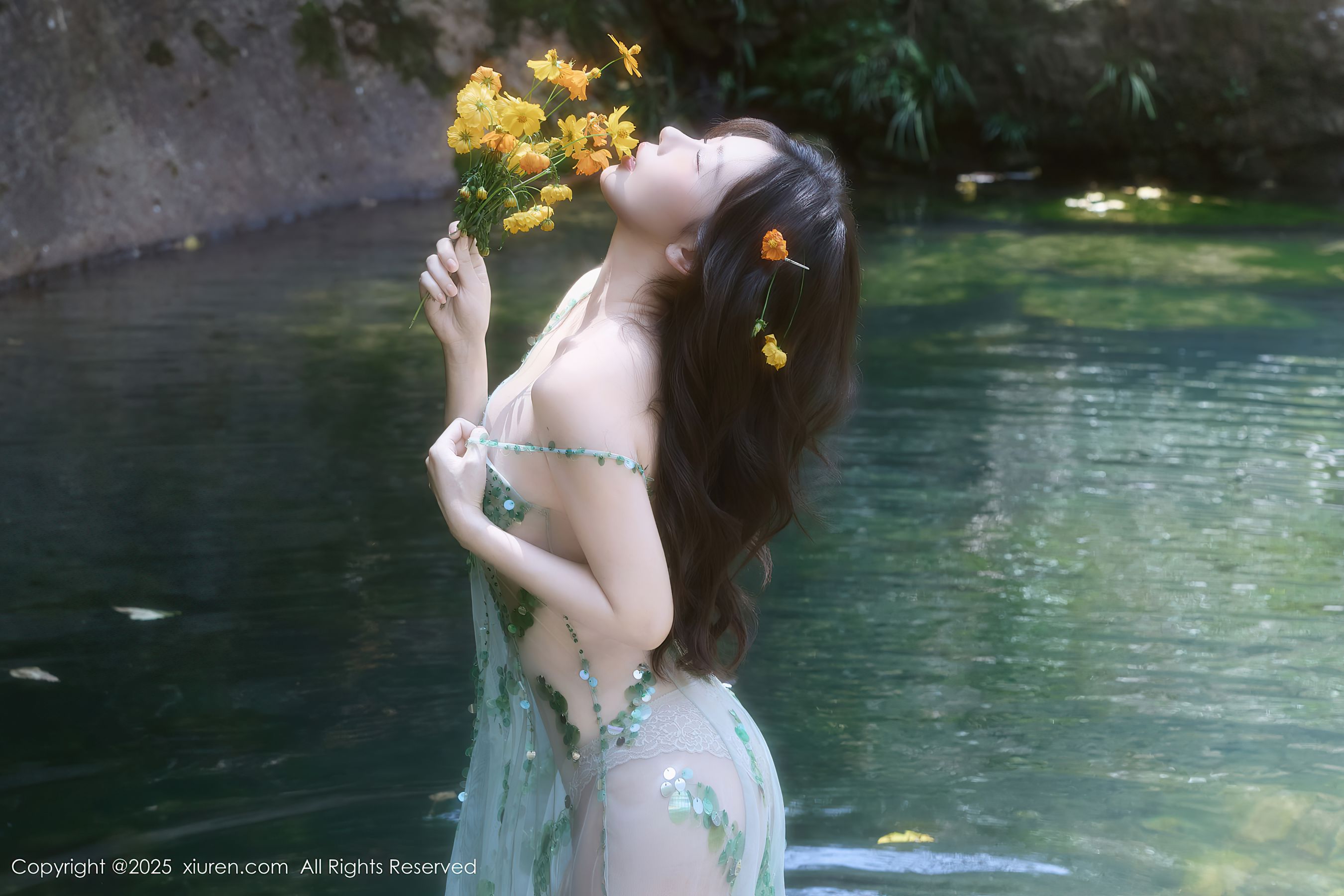 [秀人XiuRen] 2025.09.11 No.10756 尹甜甜sunny/(60P)