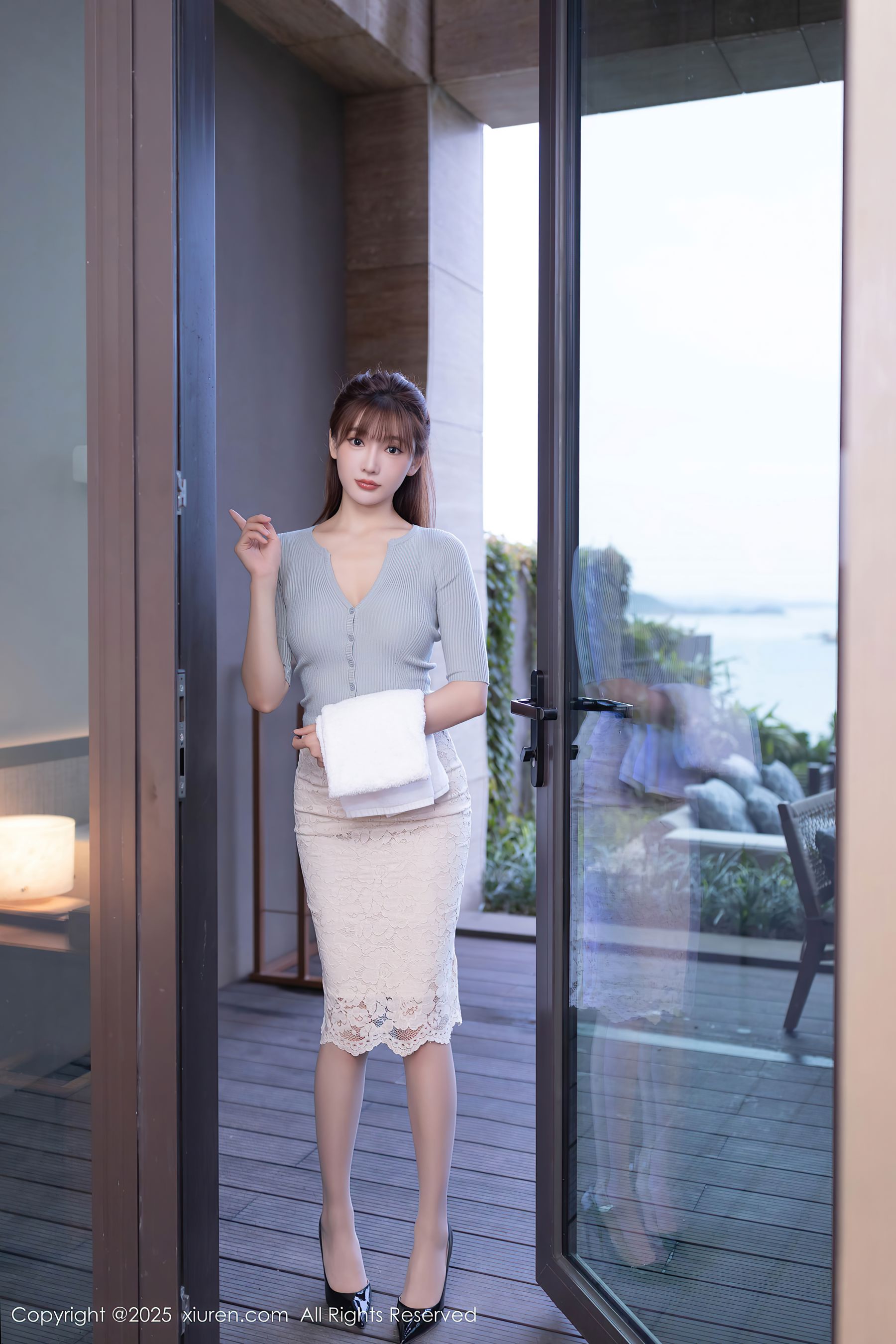 [秀人XiuRen] 2025.09.11 No.10757 陆萱萱/(73P)