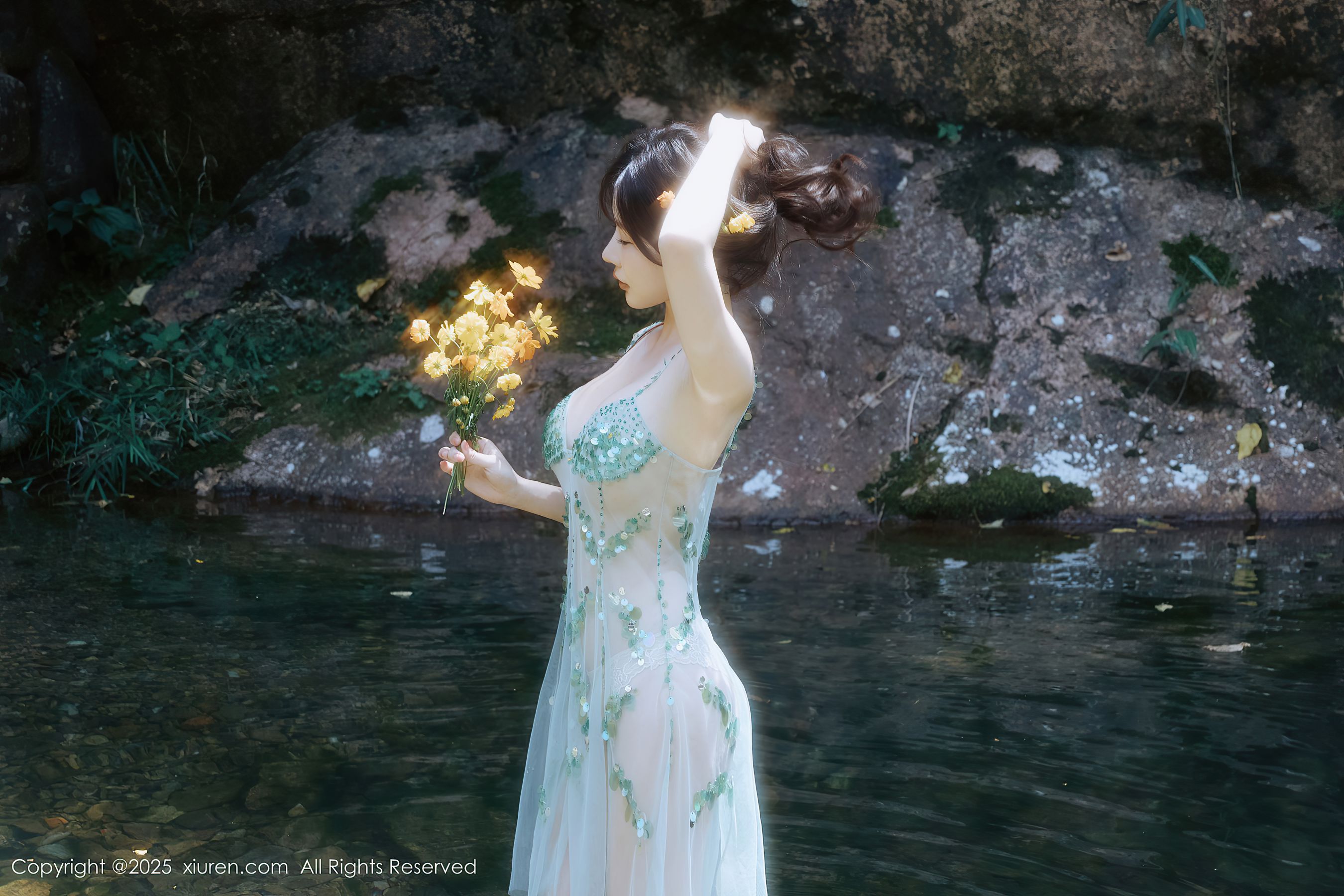 [秀人XiuRen] 2025.09.11 No.10756 尹甜甜sunny/(60P)