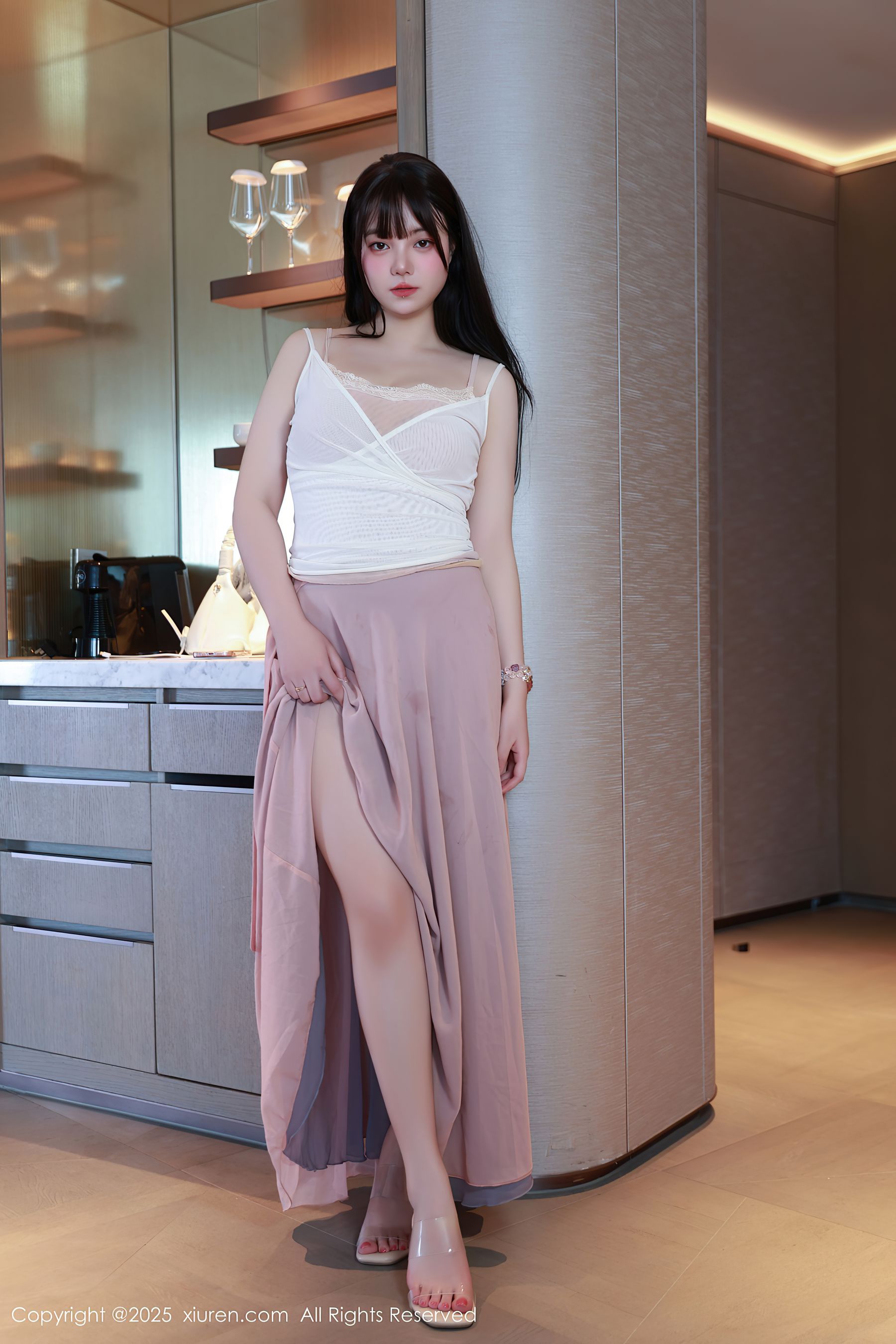 [秀人XiuRen] 2025.09.09 No.10746 软情/(86P)