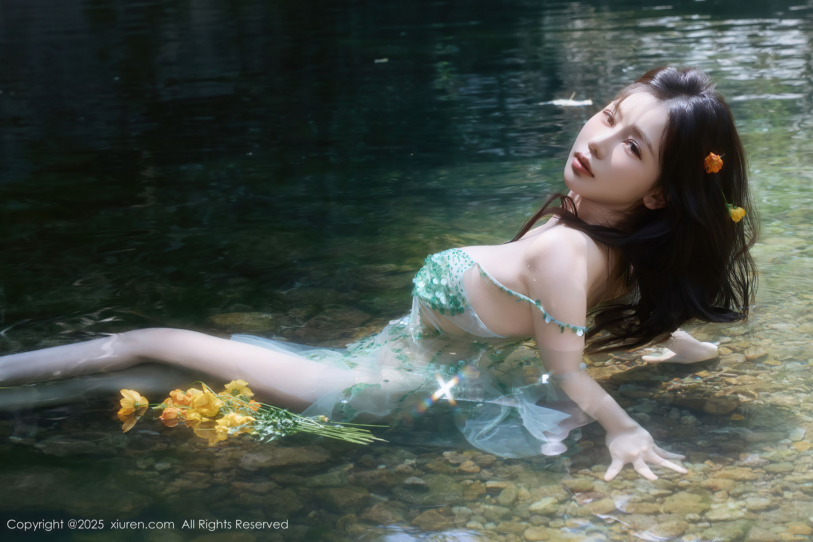 [秀人XiuRen] 2025.09.11 No.10756 尹甜甜sunny/(60P)