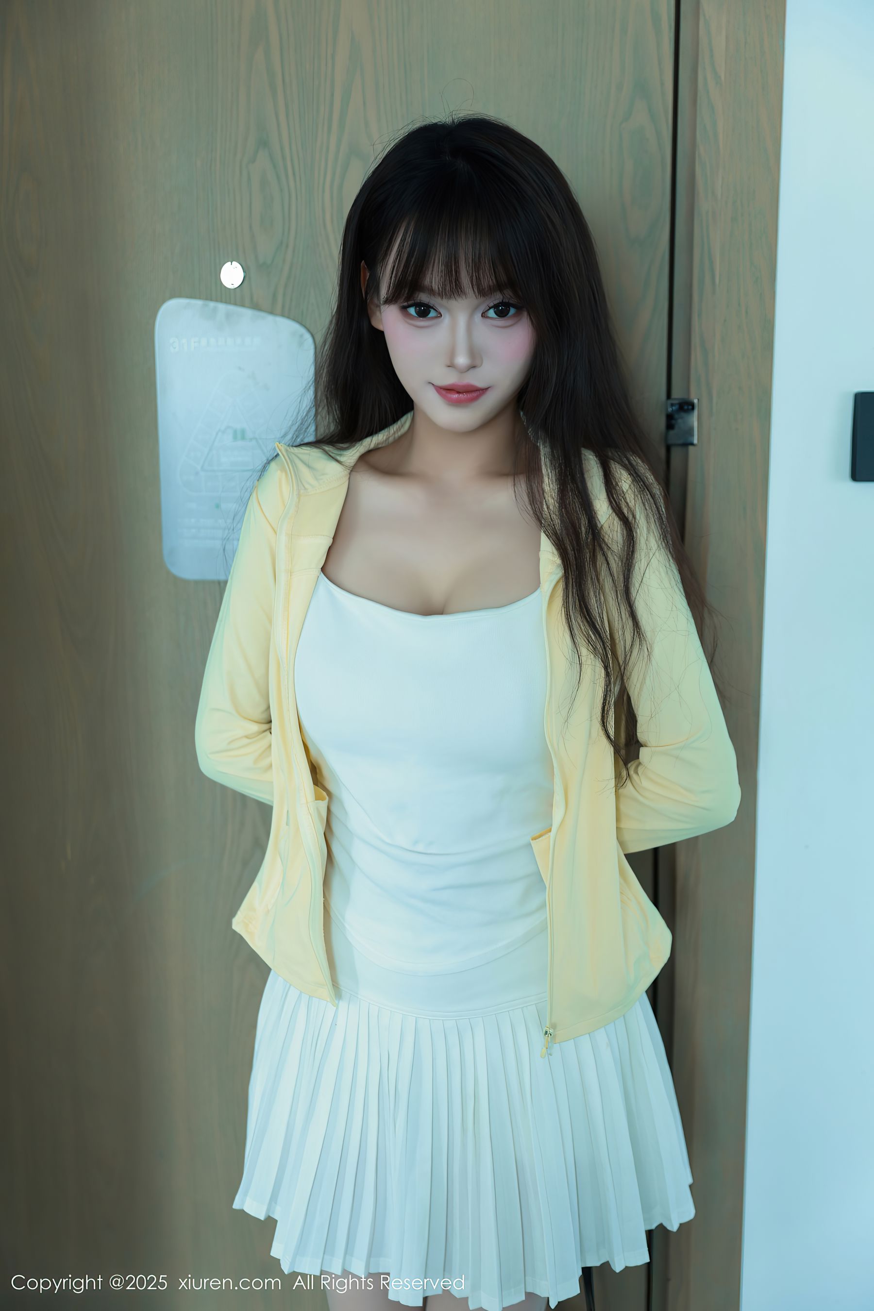 [秀人XiuRen] 2025.08.28 No.10702 糯咪/(82P)