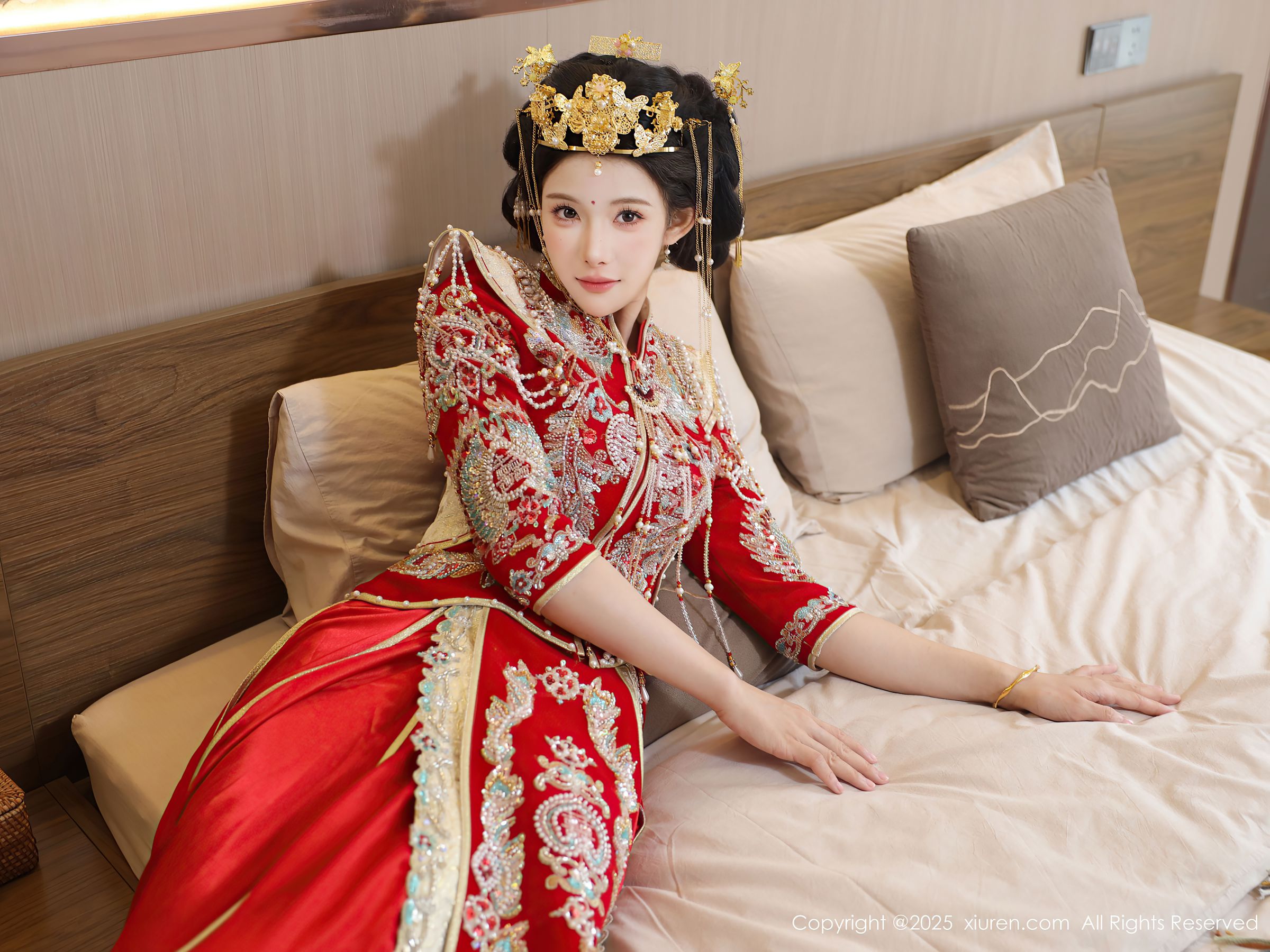 [秀人XiuRen] 2025.09.08 No.10742 梨霜儿/(84P)