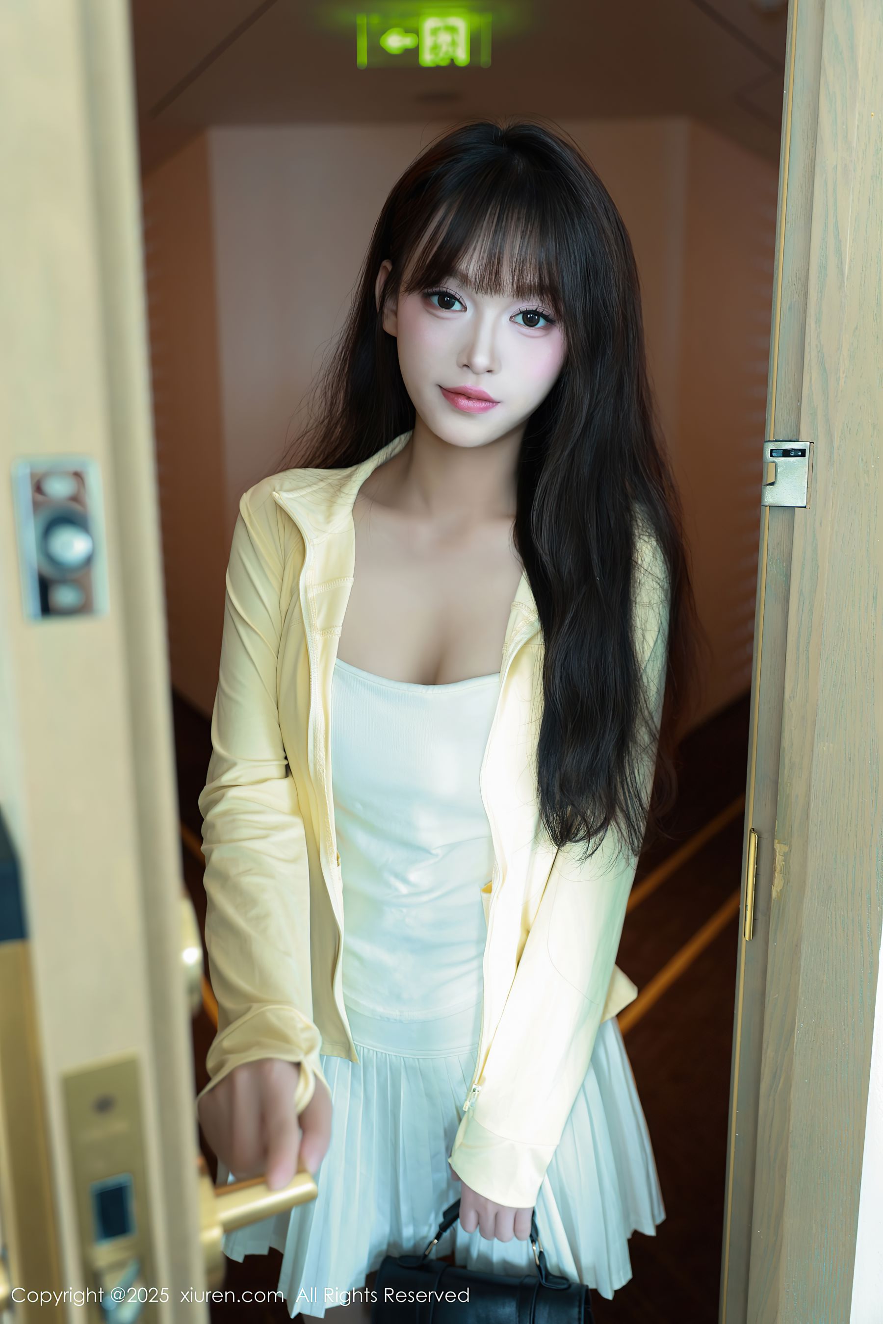 [秀人XiuRen] 2025.08.28 No.10702 糯咪/(82P)