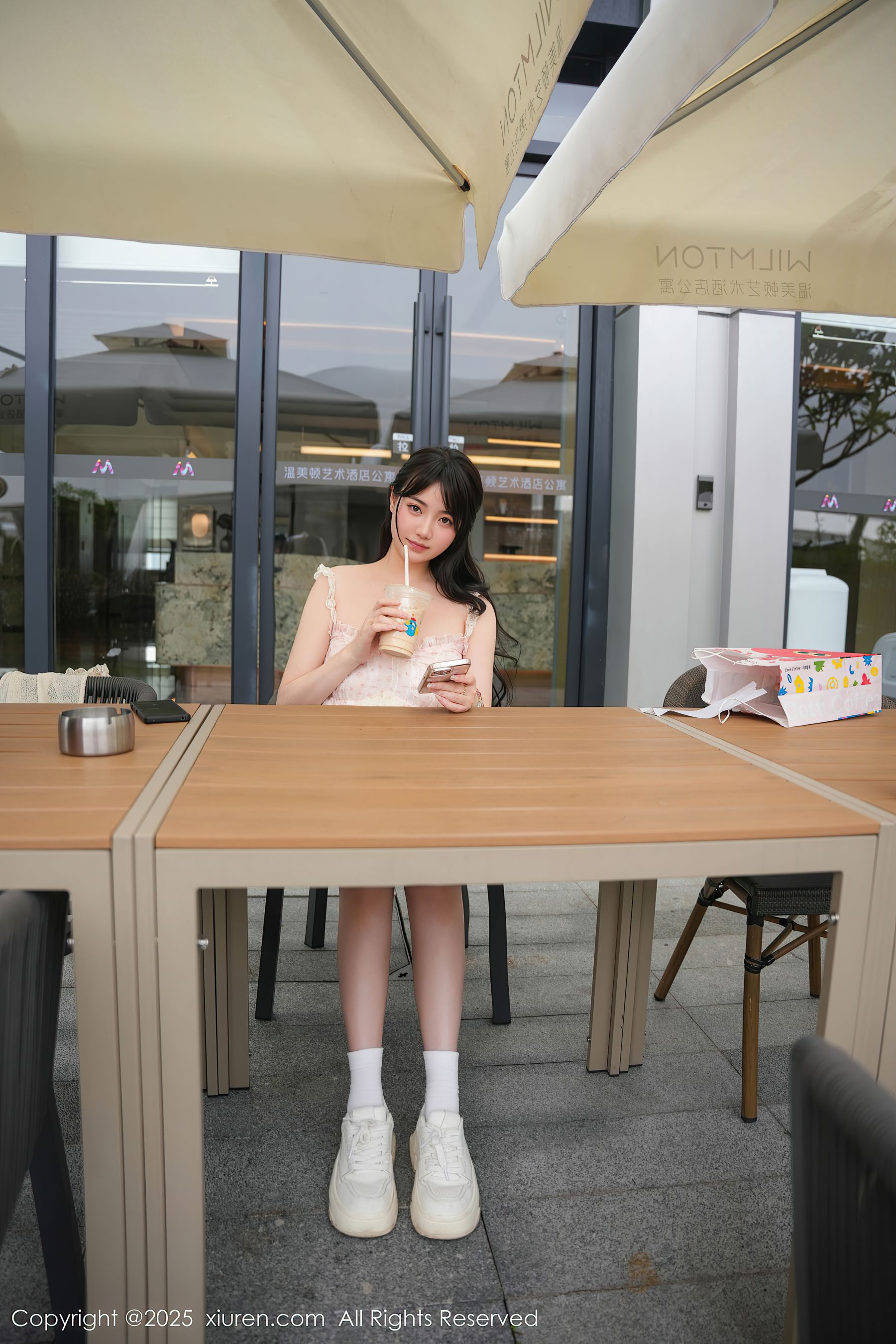 [秀人XiuRen] 2025.09.05 NO.10734 软情/(75P)