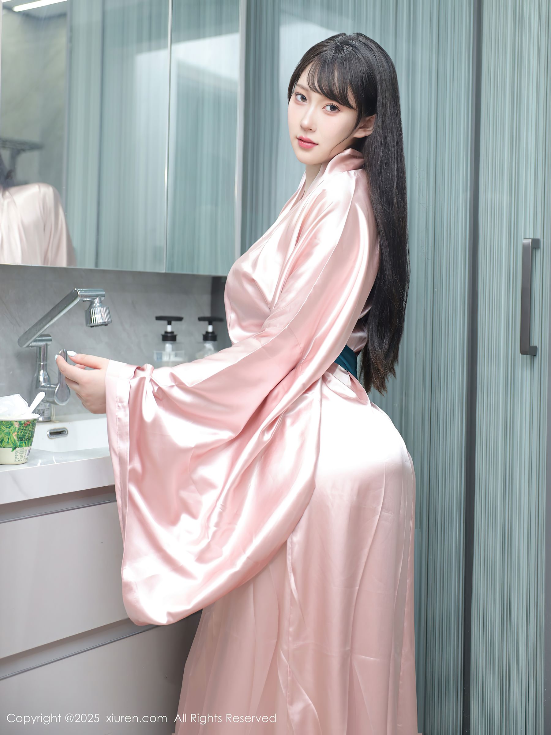 [秀人XiuRen] 2025.09.03 No.10724 李沁恩lrene/(79P)