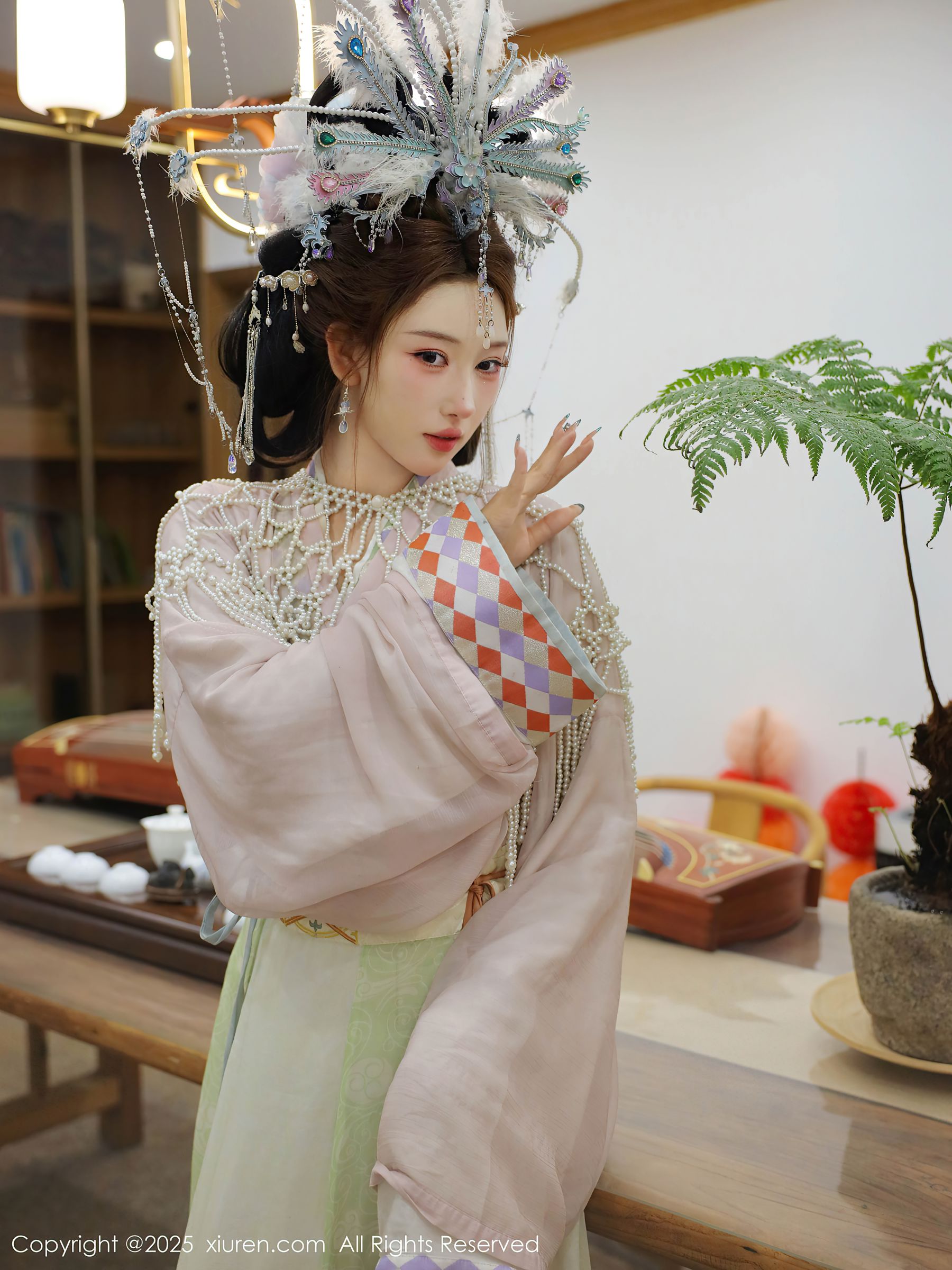 [秀人XiuRen] 2025.09.05 No.10736 梨霜儿/(80P)