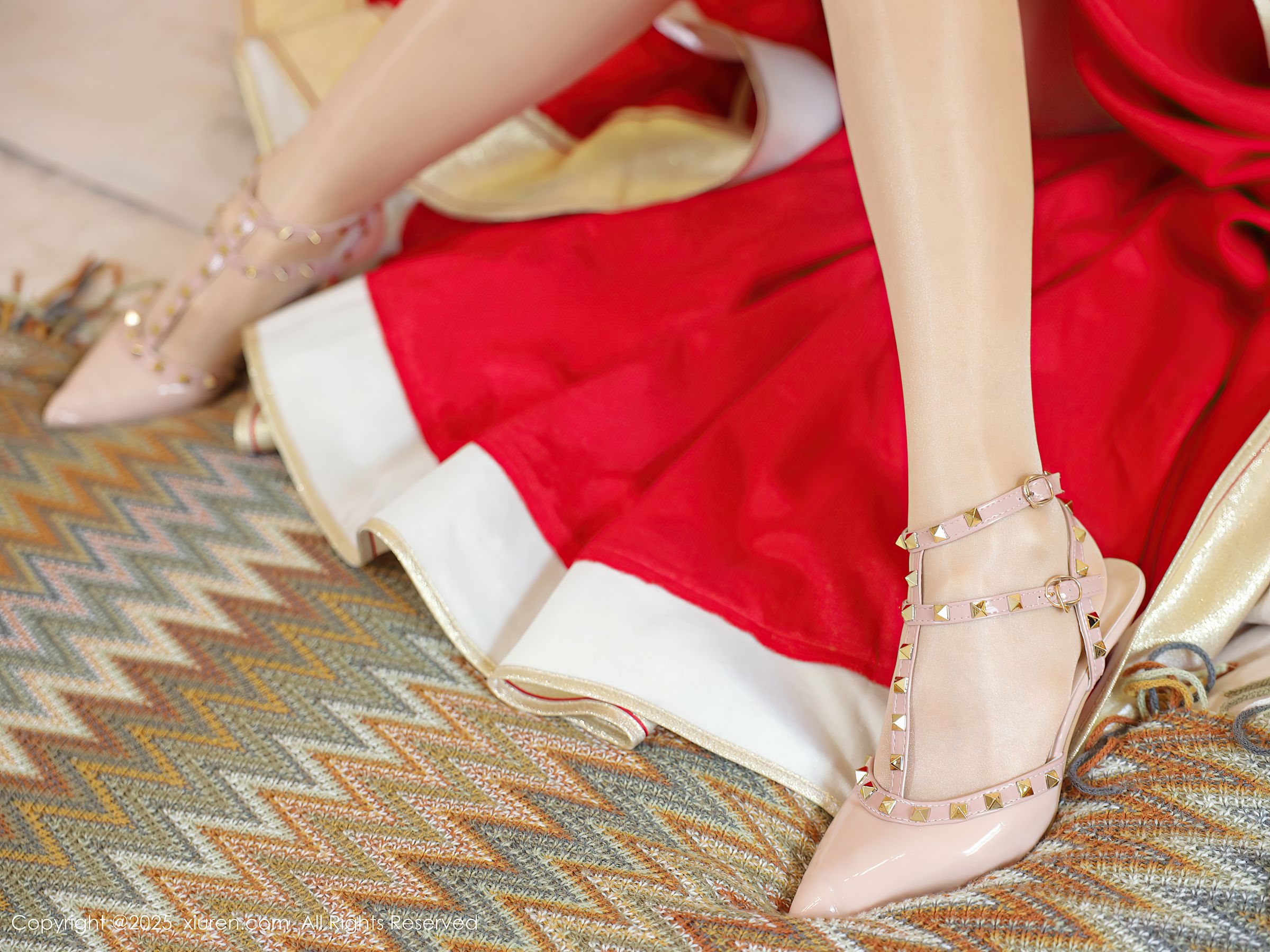 [秀人XiuRen] 2025.09.08 No.10742 梨霜儿/(84P)