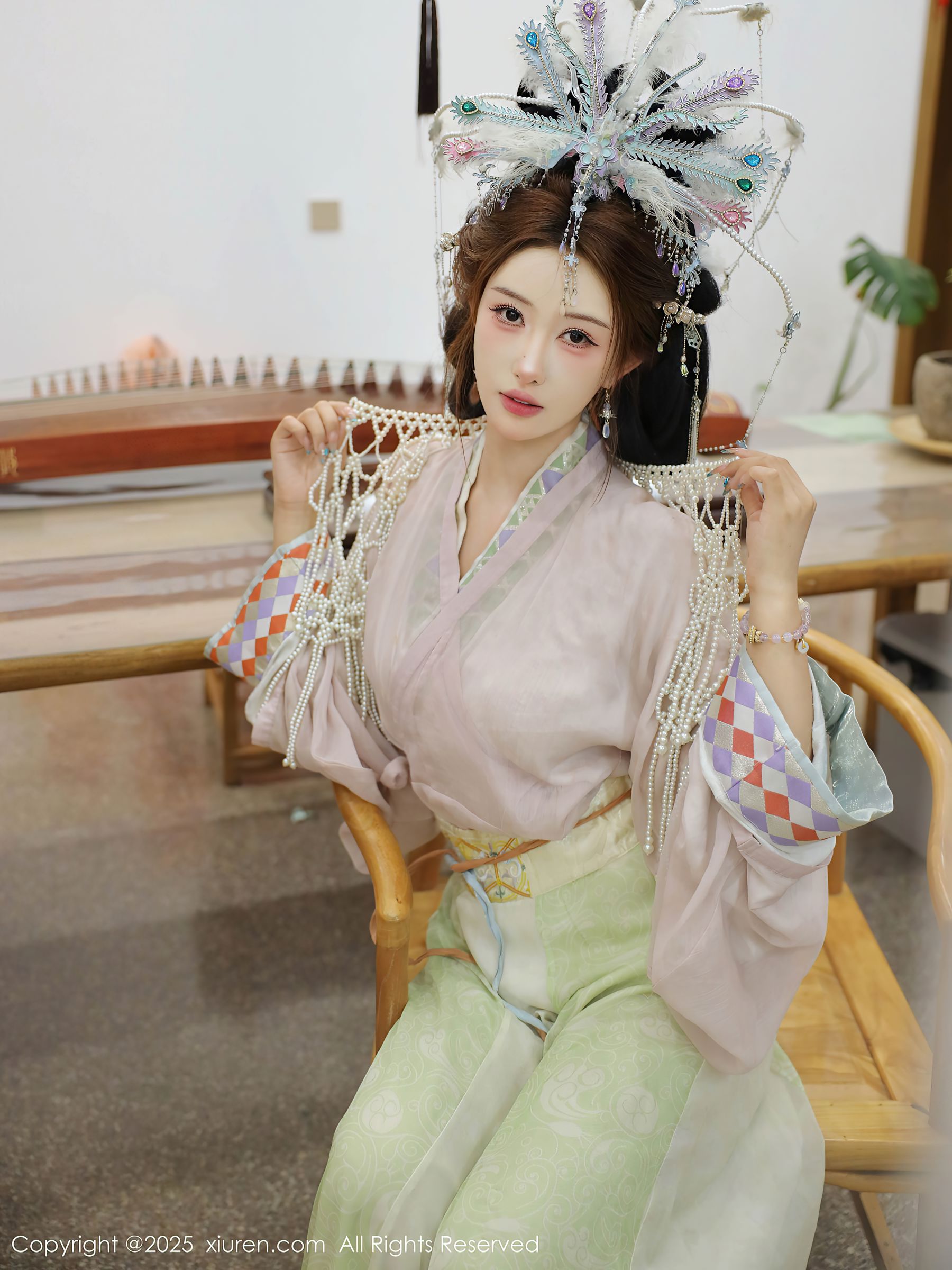 [秀人XiuRen] 2025.09.05 No.10736 梨霜儿/(80P)