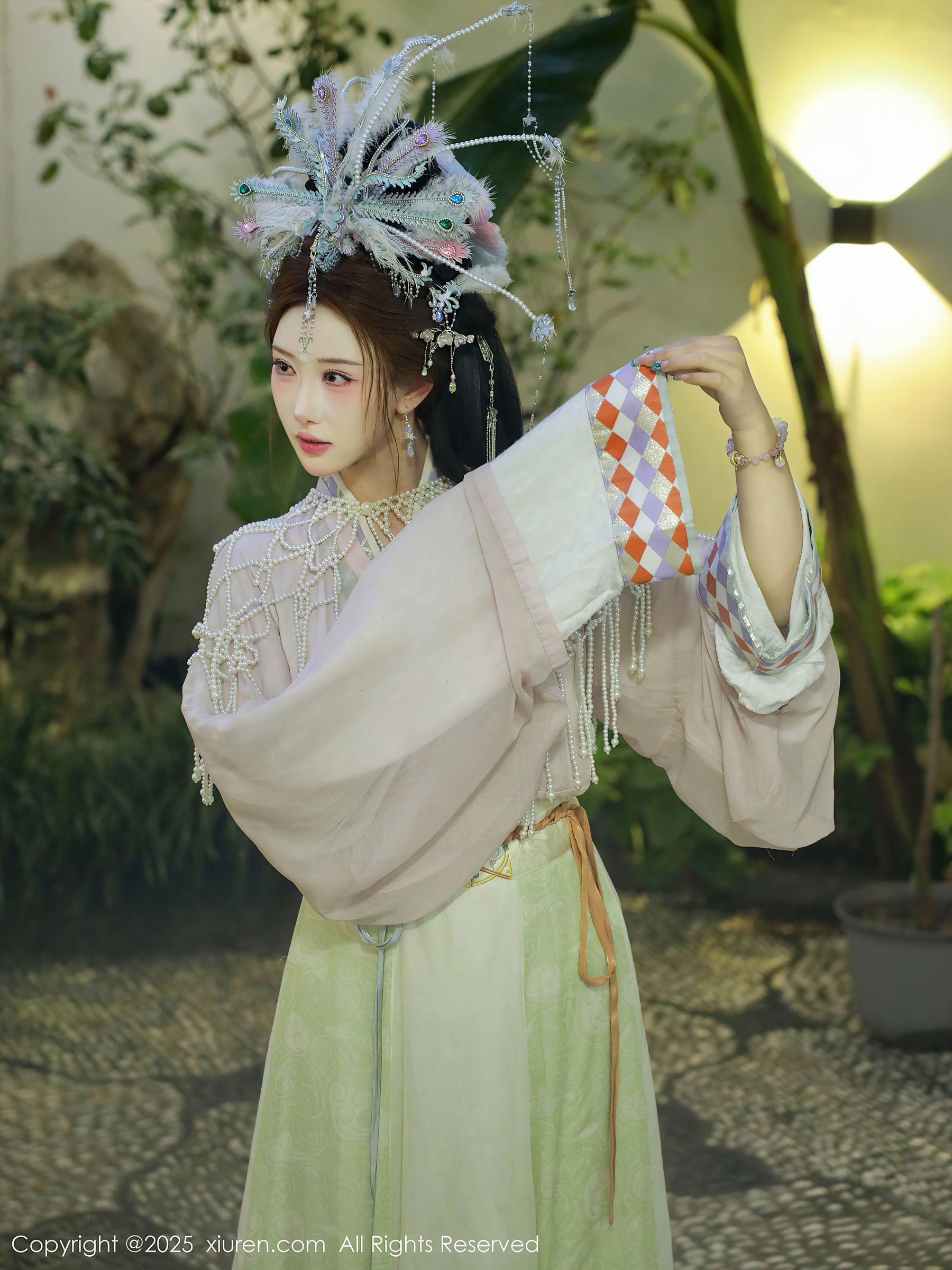 [秀人XiuRen] 2025.09.05 No.10736 梨霜儿/(80P)