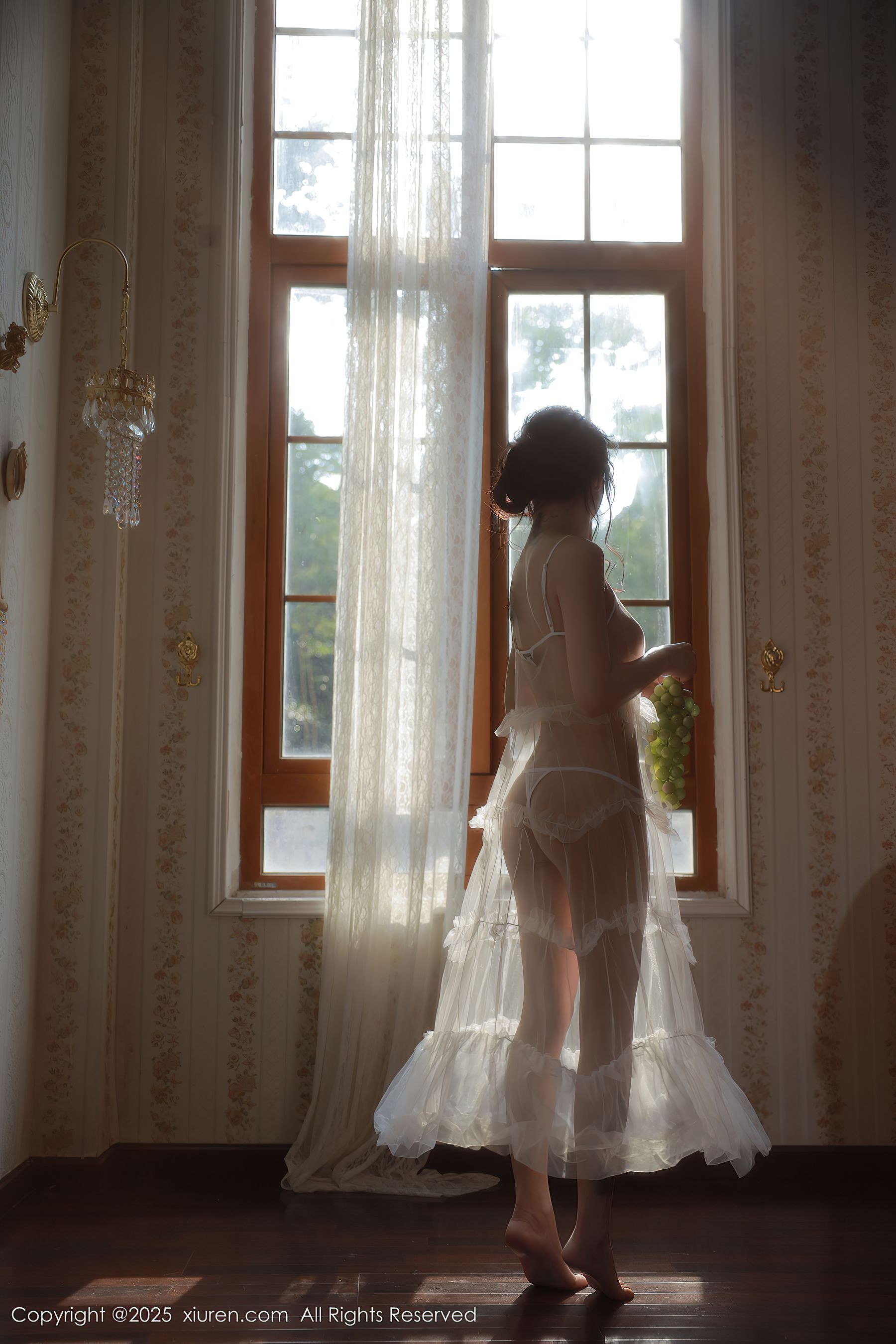 [秀人XiuRen] 2025.09.24 No.10799 佘贝拉Bella/(73P)