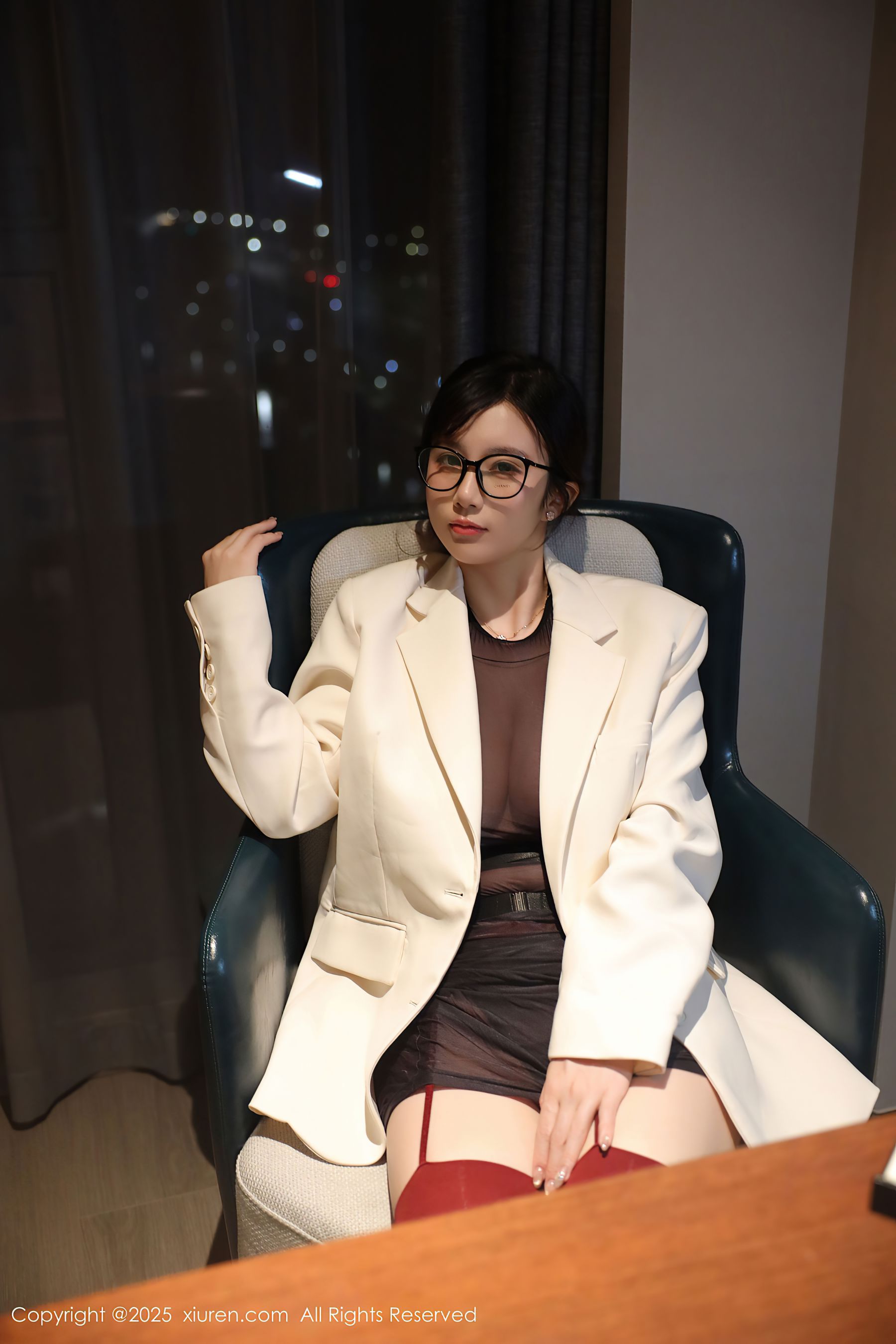 [秀人XiuRen] 2025.09.25 No.10805 小肉肉咪/(72P)