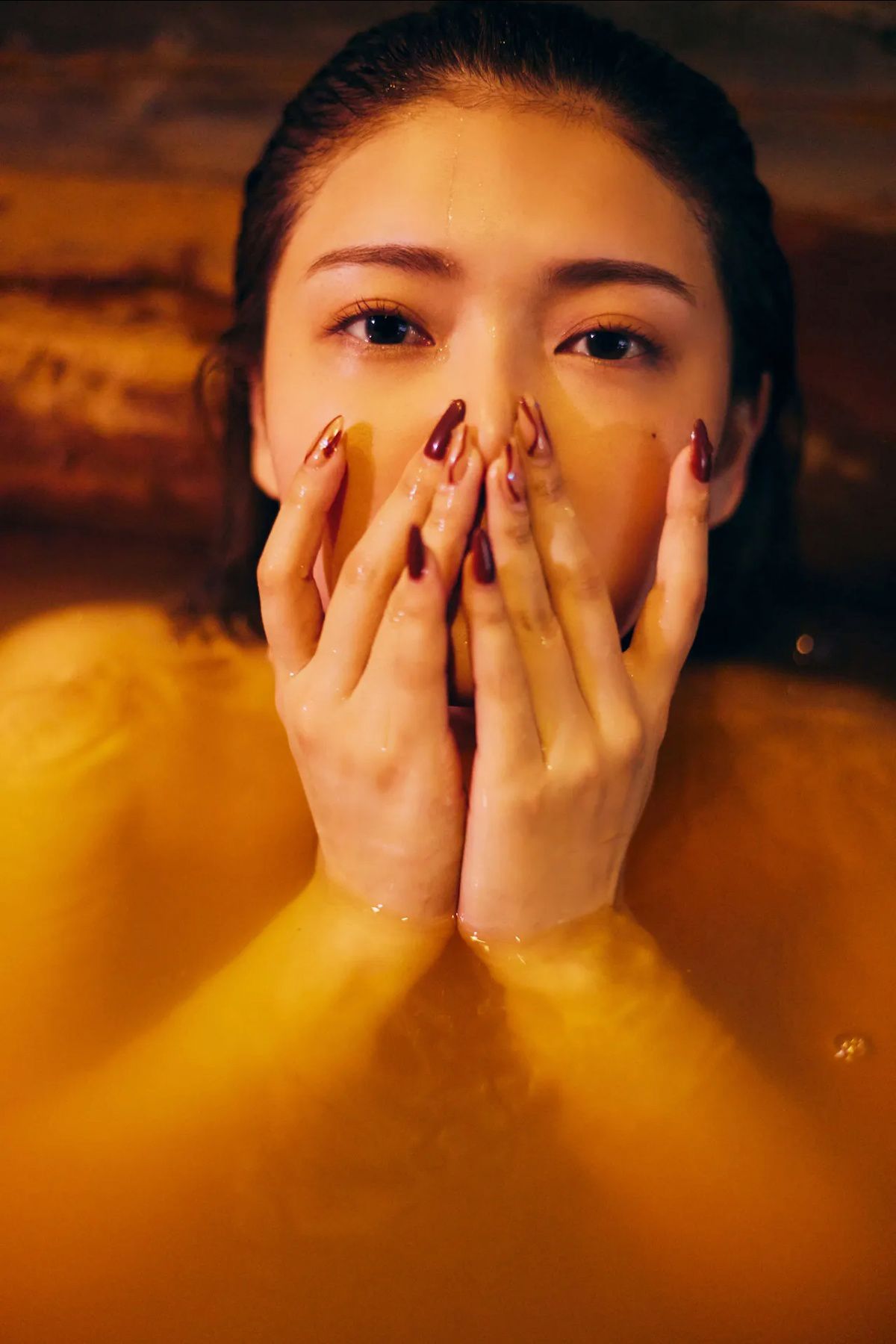 櫻井音乃 - ヒミツの温泉旅行 vol.1/(50P)