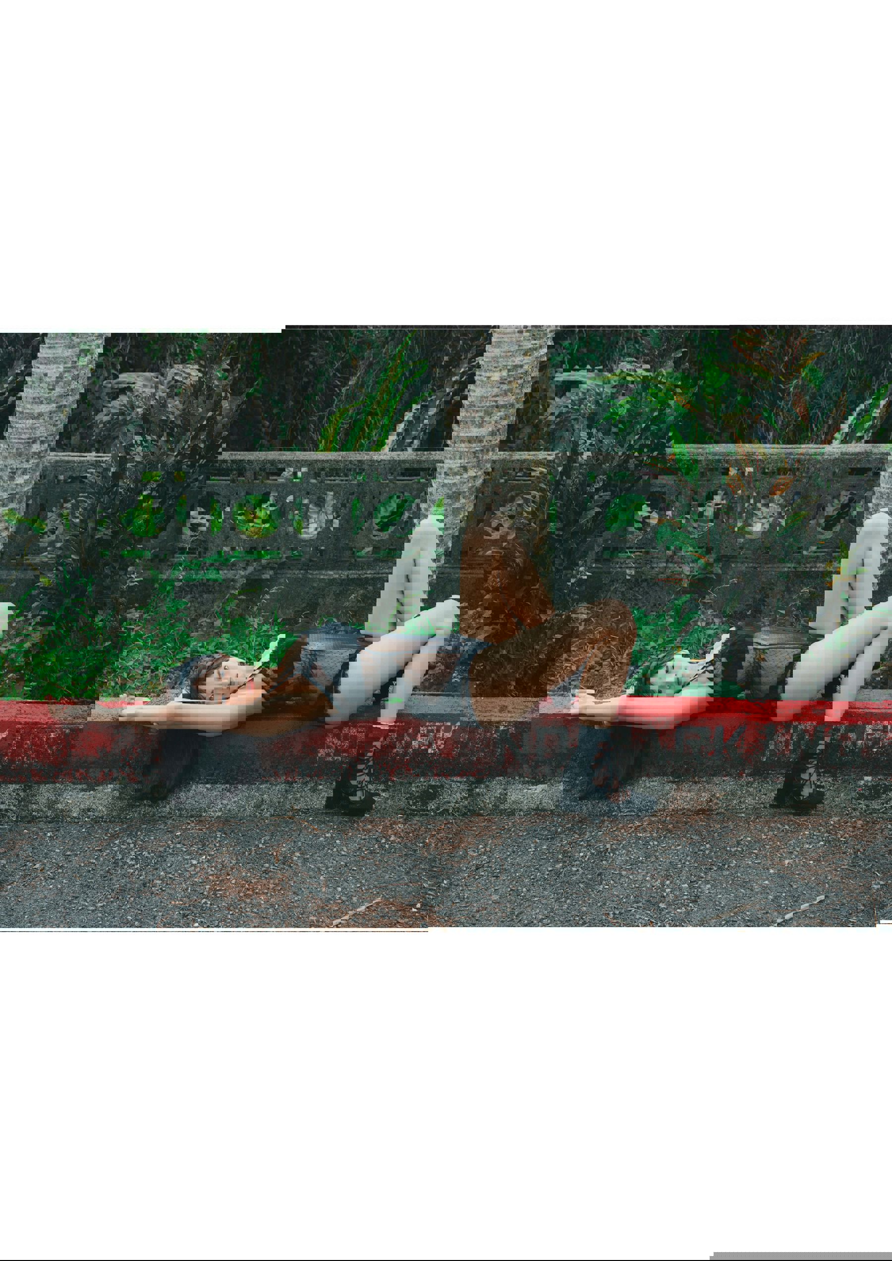 菊地姫奈 - 続：moment/(127P)