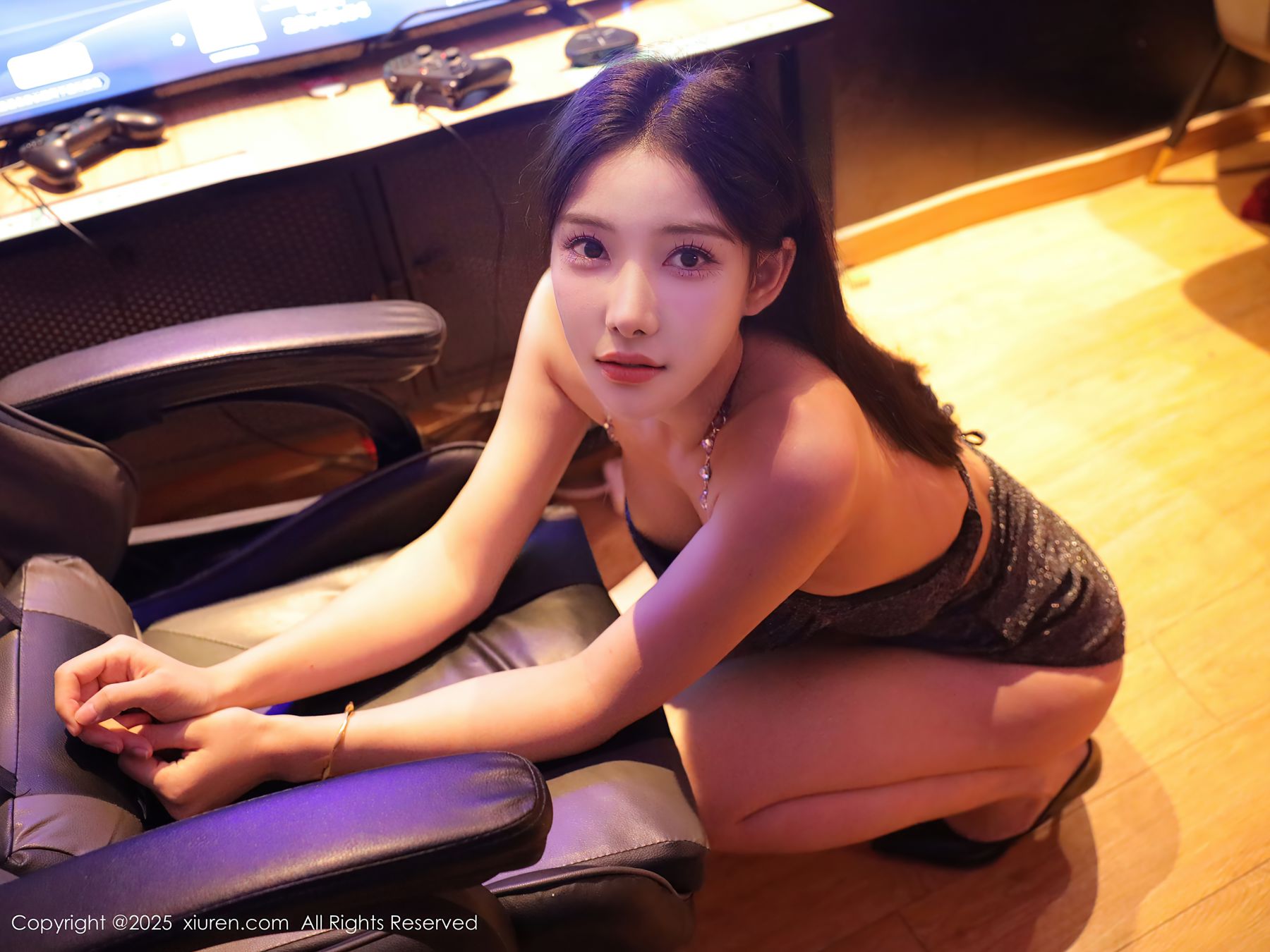 [秀人XiuRen] 2025.09.22 No.10794 梨霜儿/(75P)