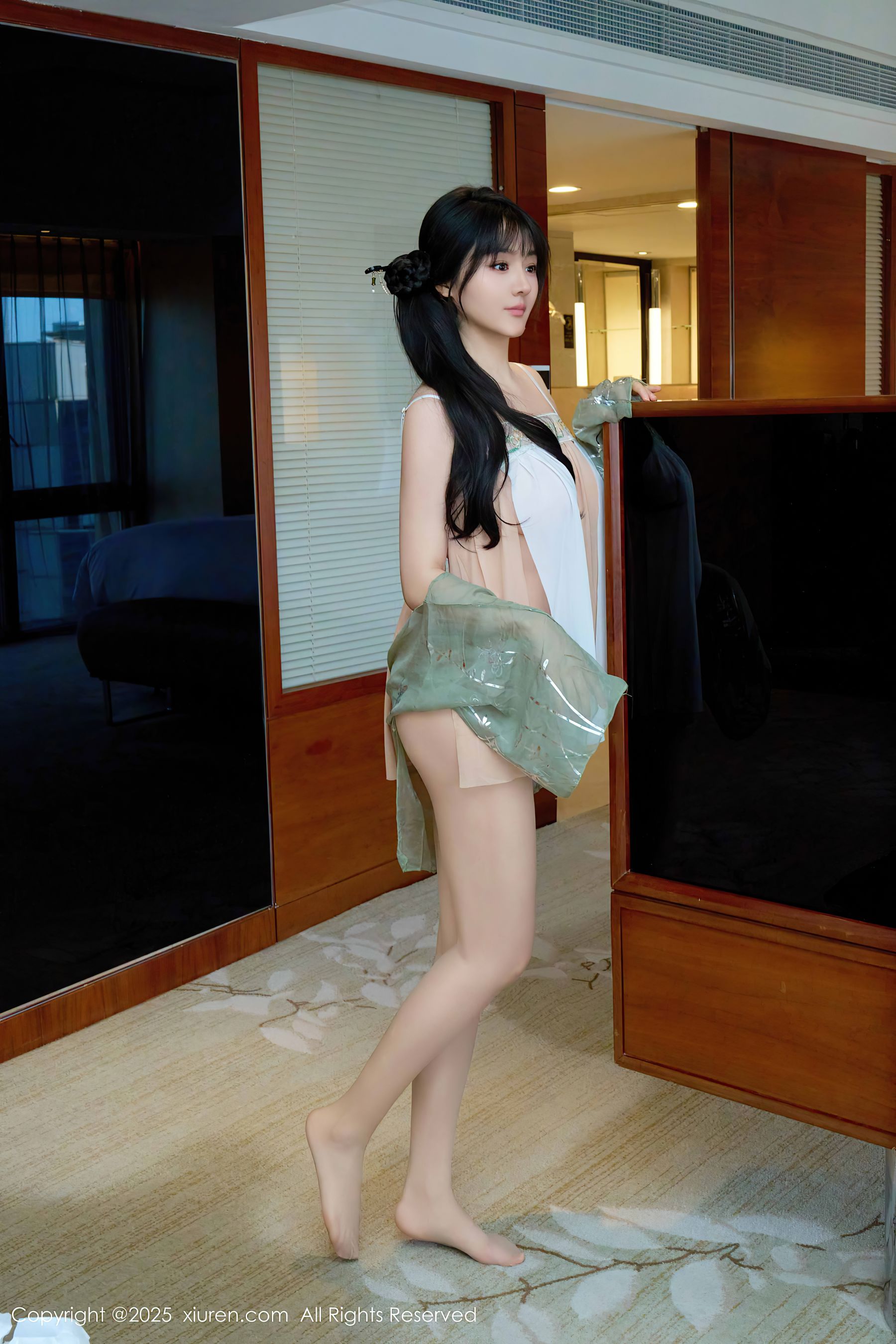 [秀人XiuRen] 2025.09.28 No.10818 沈南汐RuRu/(56P)