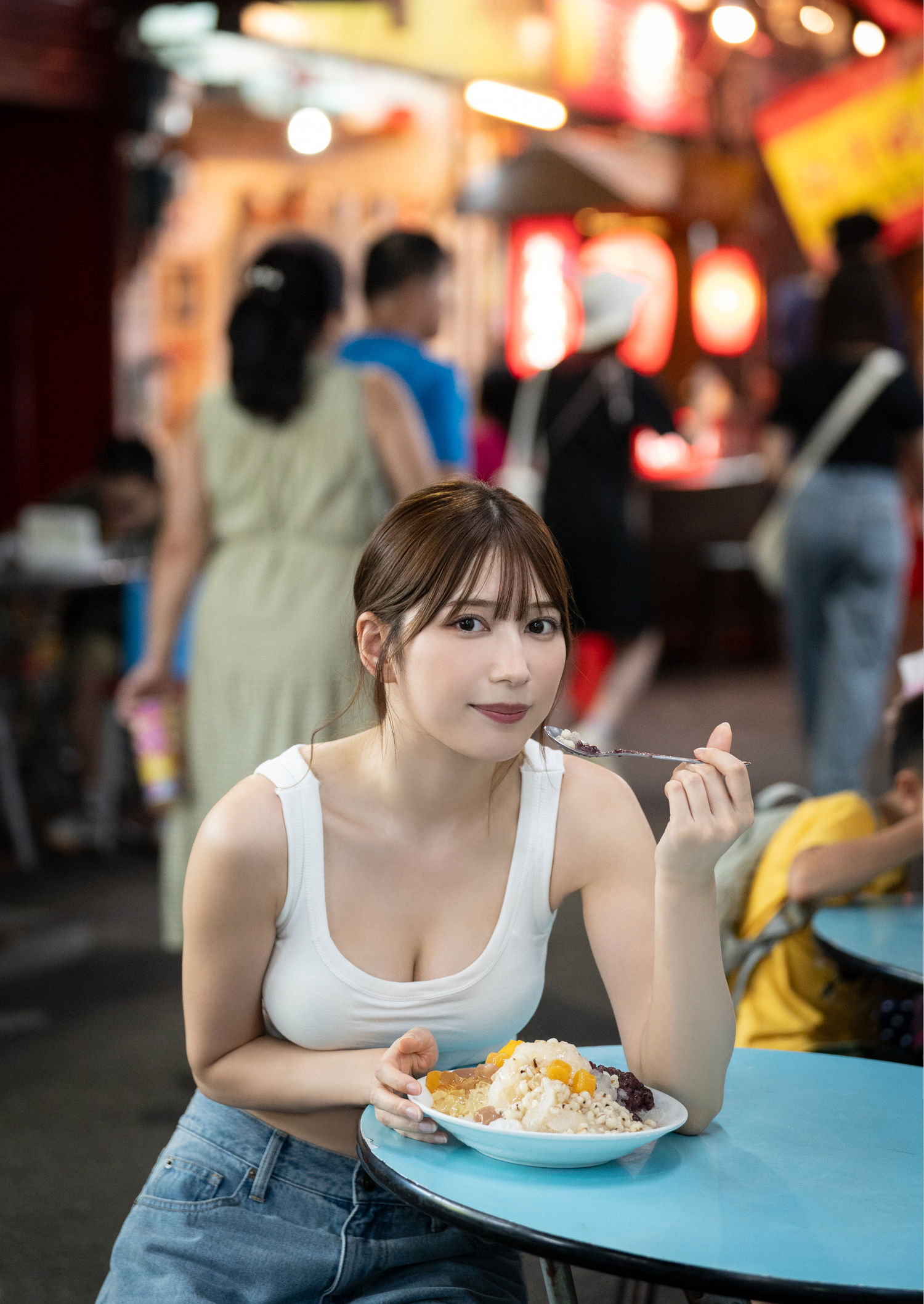 雪平莉左 - さわがしくても、きっと振り返る/(55P)