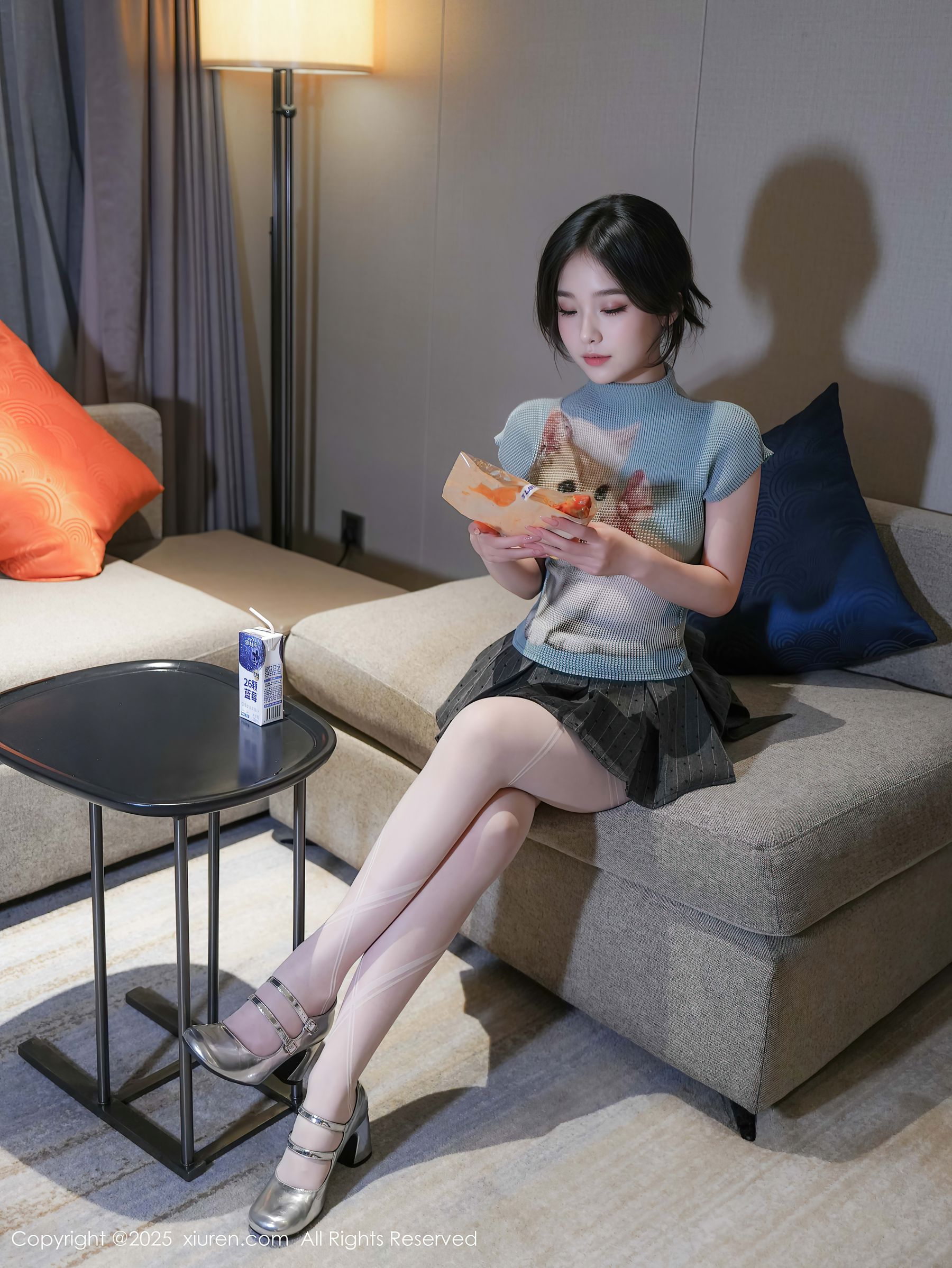 [秀人XiuRen] 2025.09.30 No.10830 汁汁/(70P)