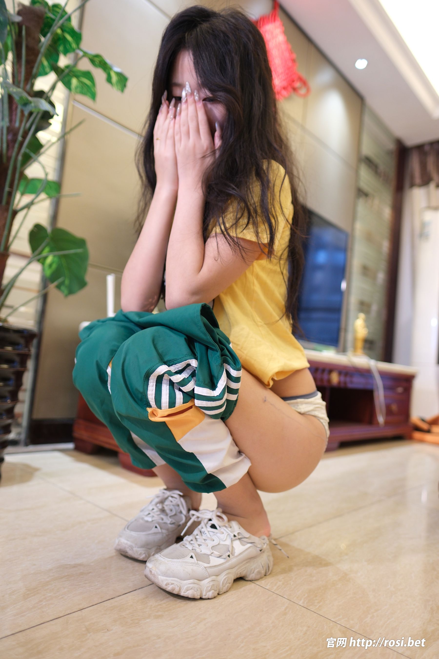 [ROSI写真] 2025.10.25 NO.5073/(76P)