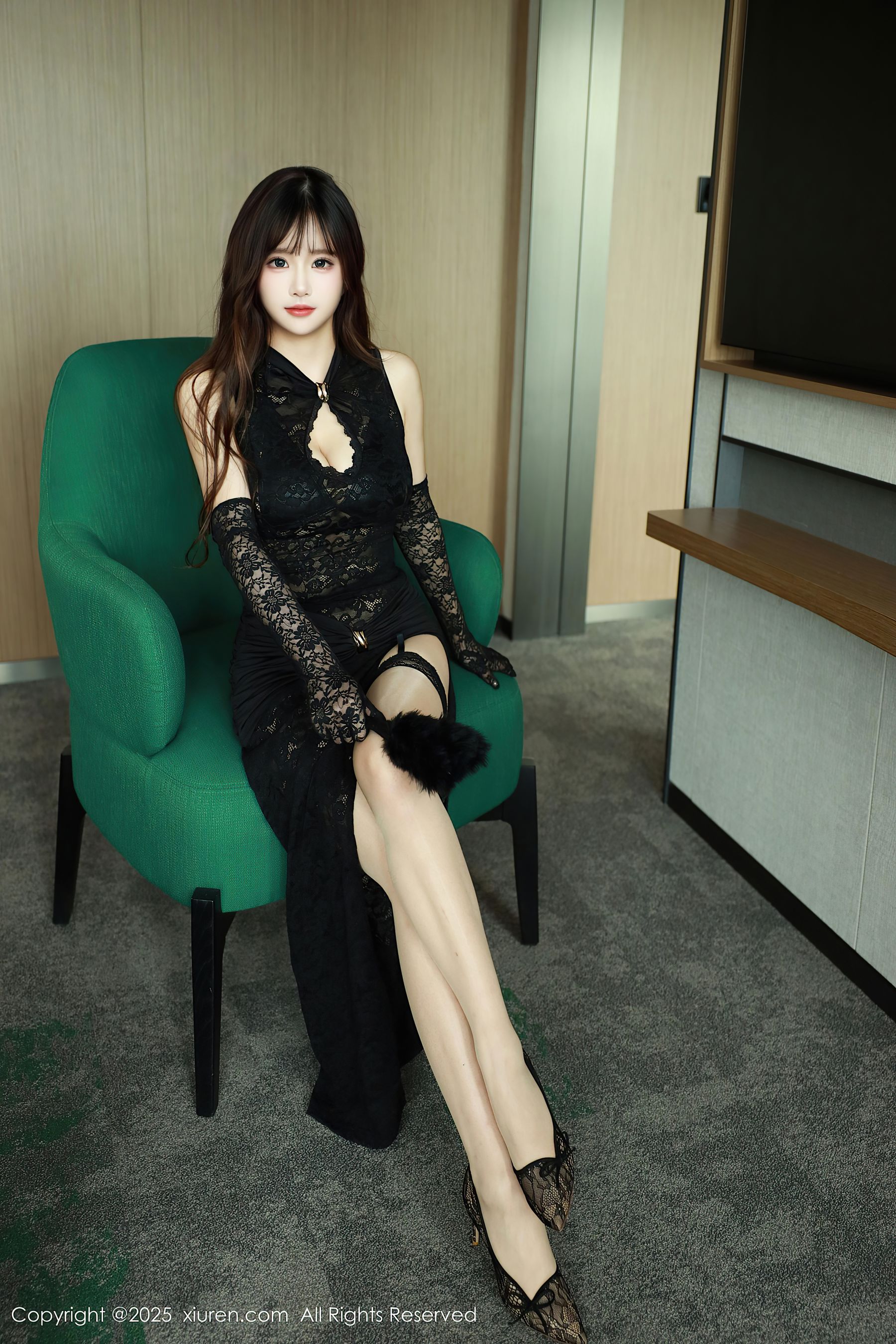 [秀人XiuRen] 2025.09.30 No.10831 小肉肉咪/(63P)