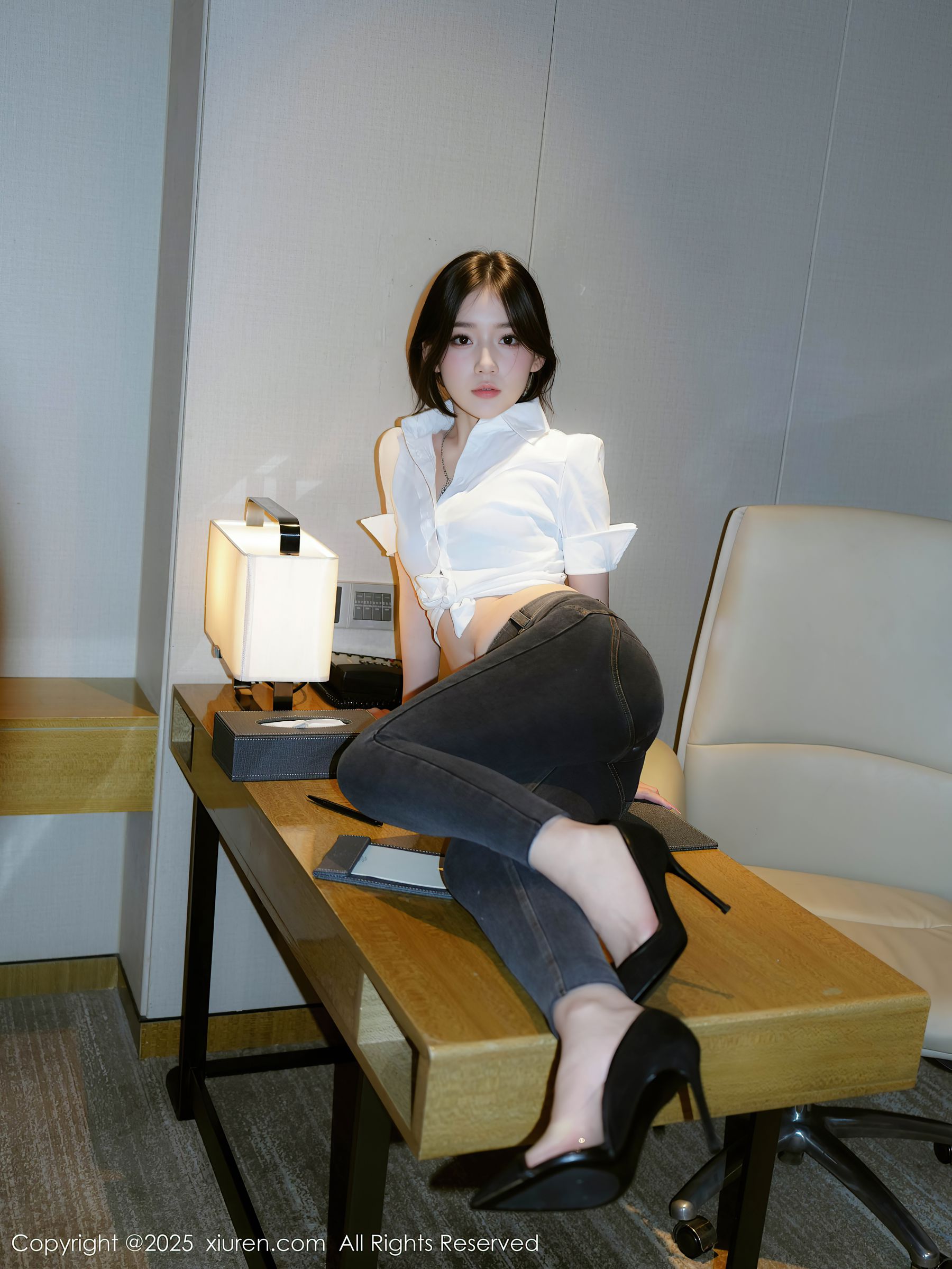 [秀人XiuRen] 2025.09.19 No.10785 汁汁/(76P)