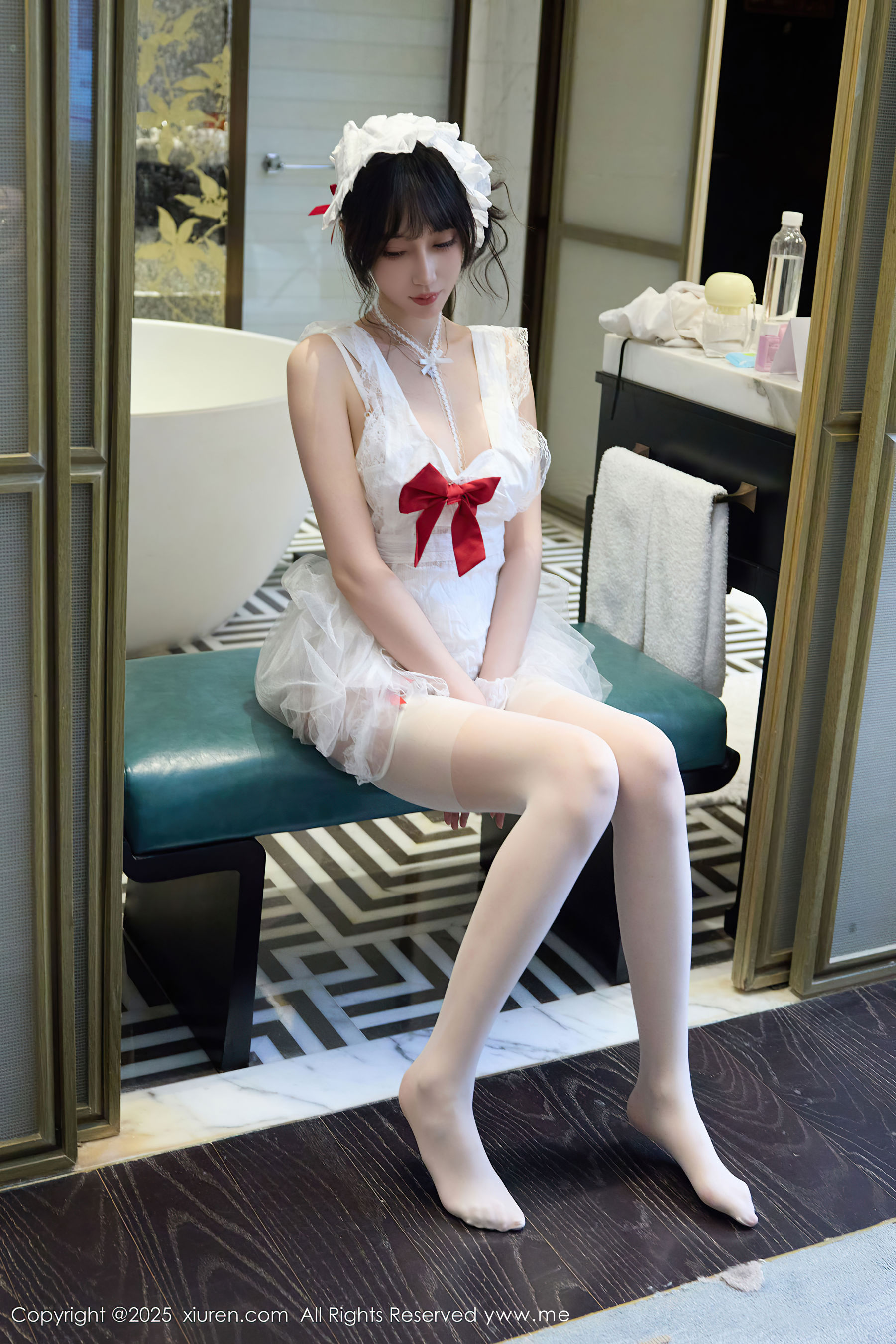 [秀人XiuRen] 2025.09.29 No.10827 玥儿玥er/(64P)