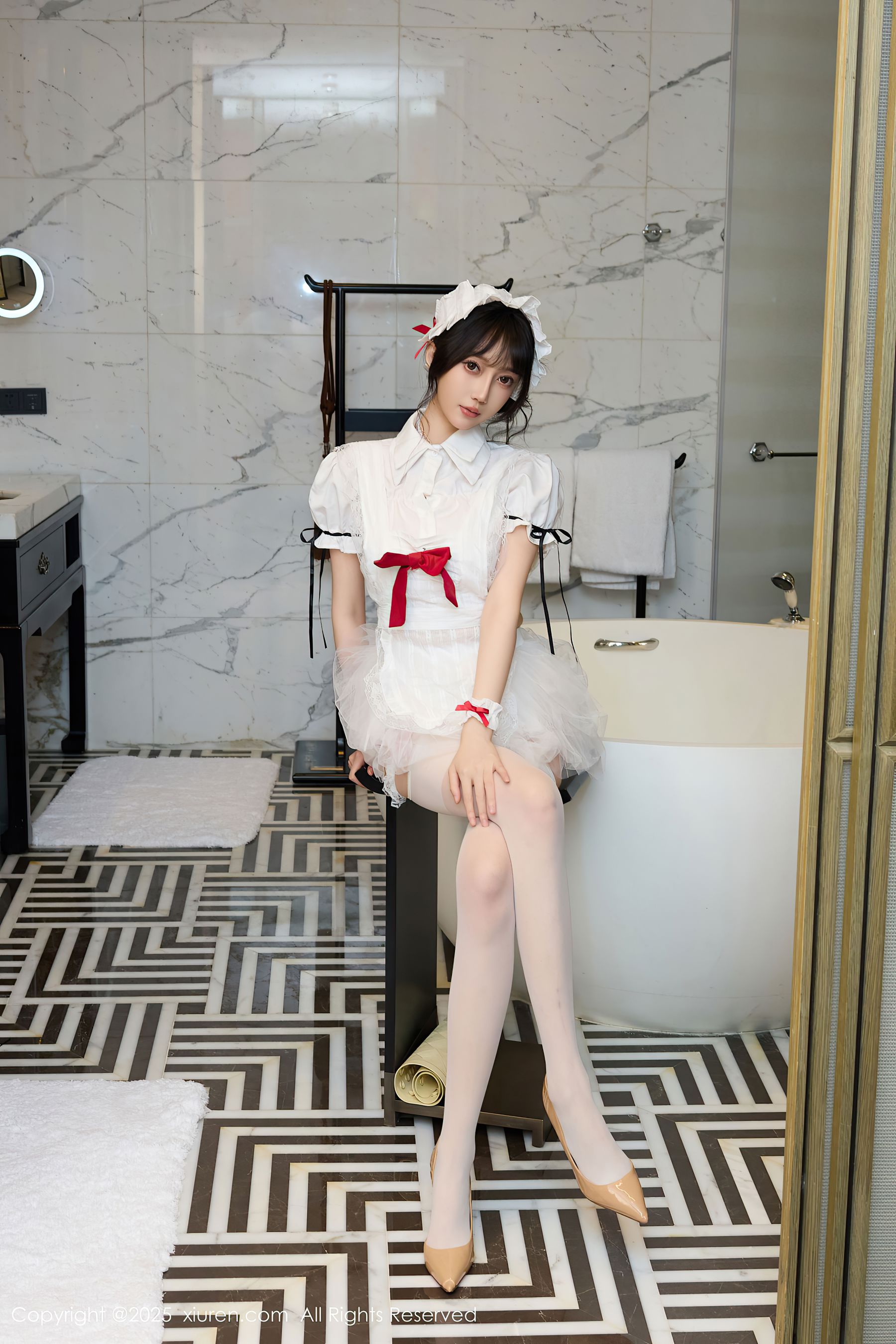 [秀人XiuRen] 2025.09.29 No.10827 玥儿玥er/(64P)