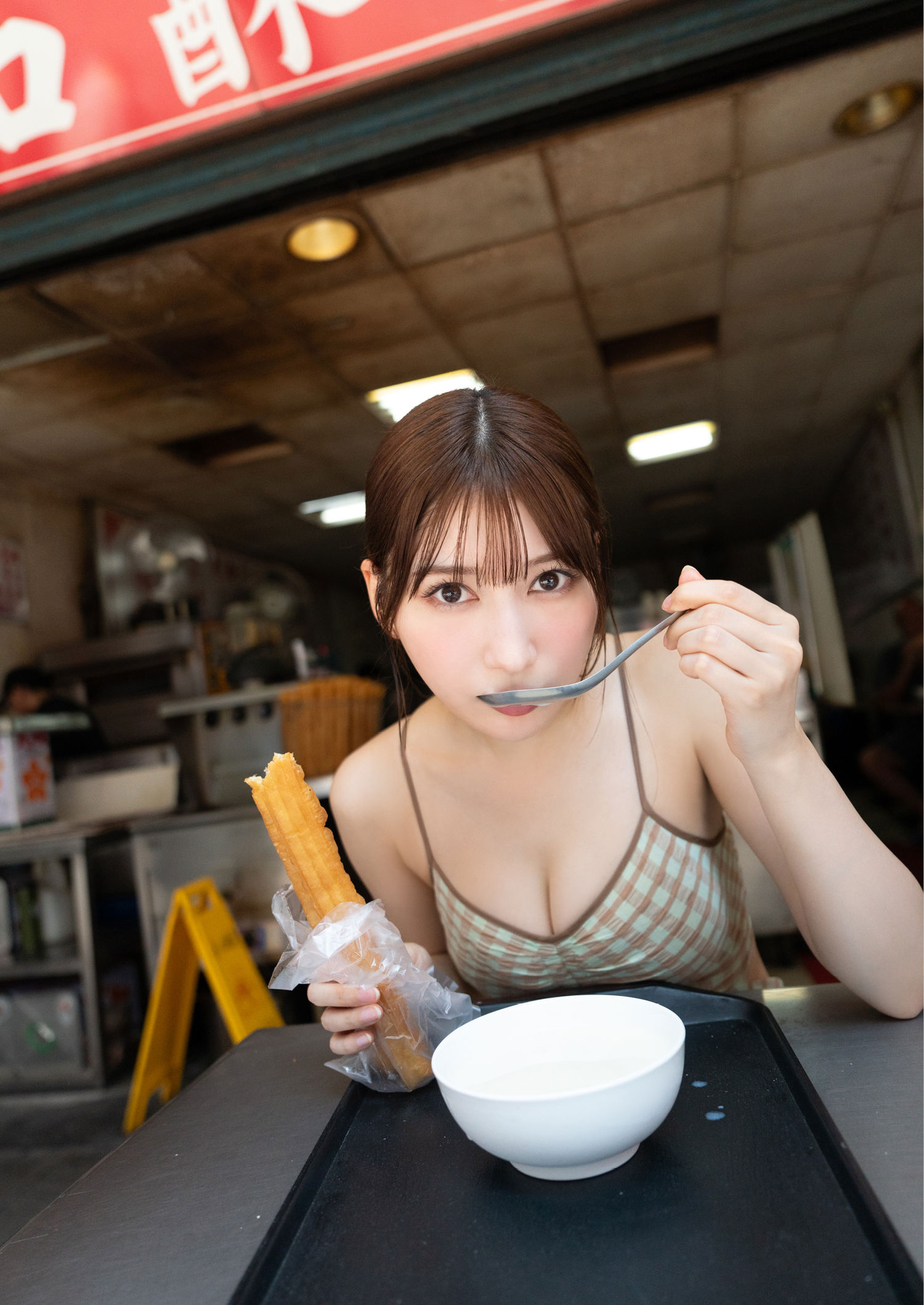 雪平莉左 - さわがしくても、きっと振り返る/(55P)