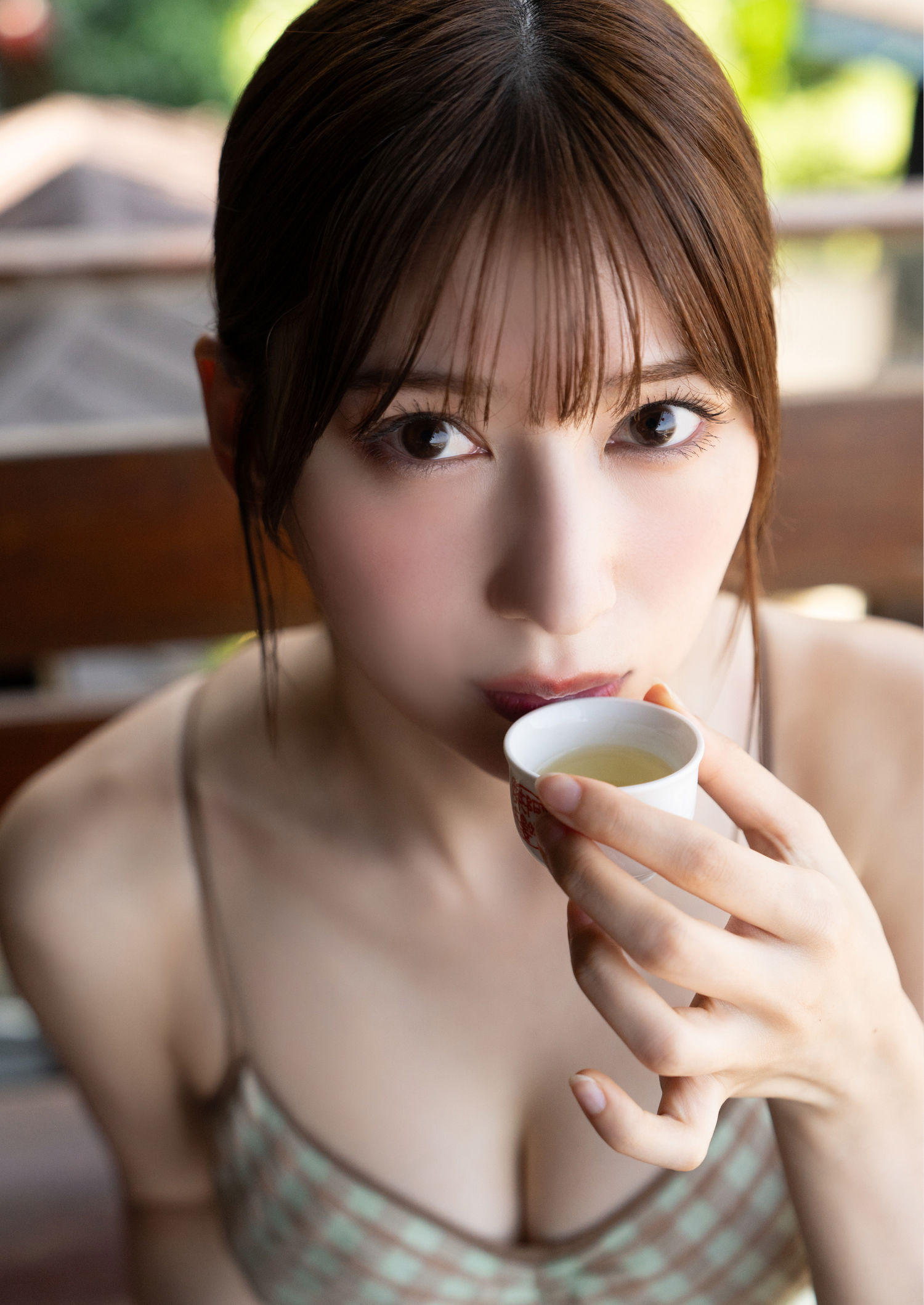 雪平莉左 - さわがしくても、きっと振り返る/(55P)