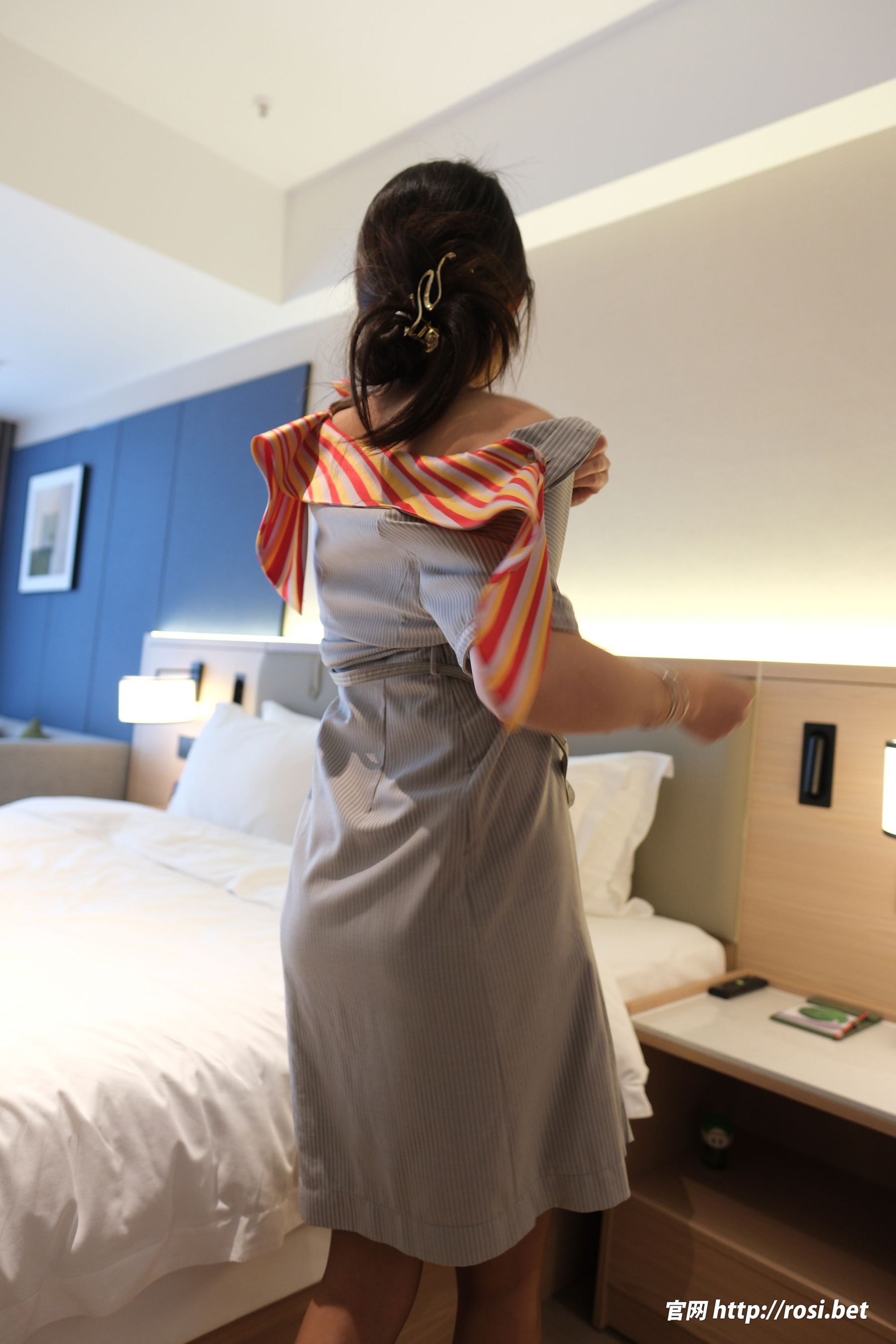 [ROSI写真] 2025.10.07 NO.5055/(141P)