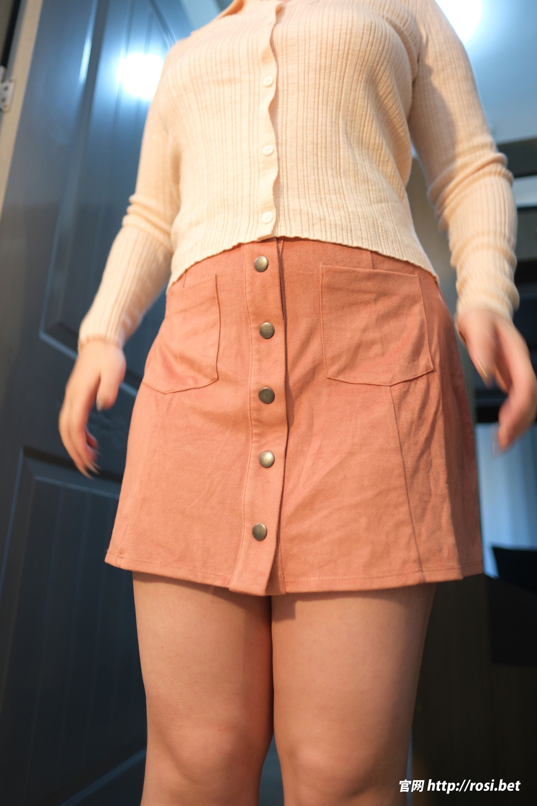 [ROSI写真] 2025.10.23 NO.5071/(85P)