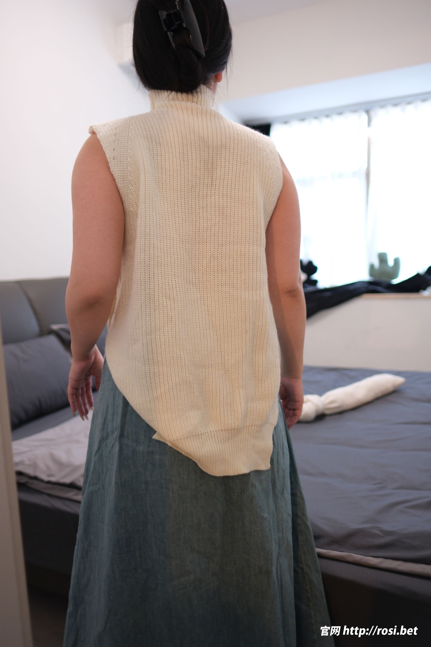 [ROSI写真] 2025.10.13 NO.5061/(161P)