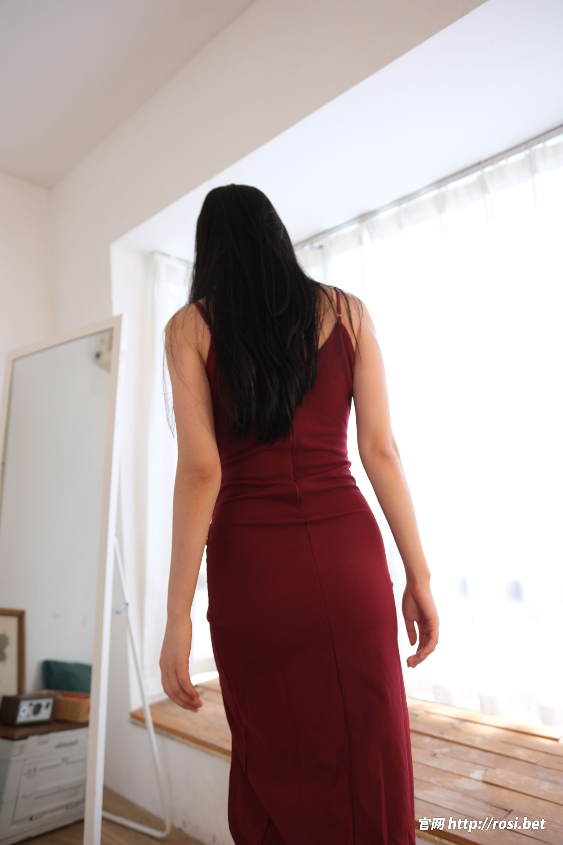 [ROSI写真] 2025.10.16 NO.5064/(111P)