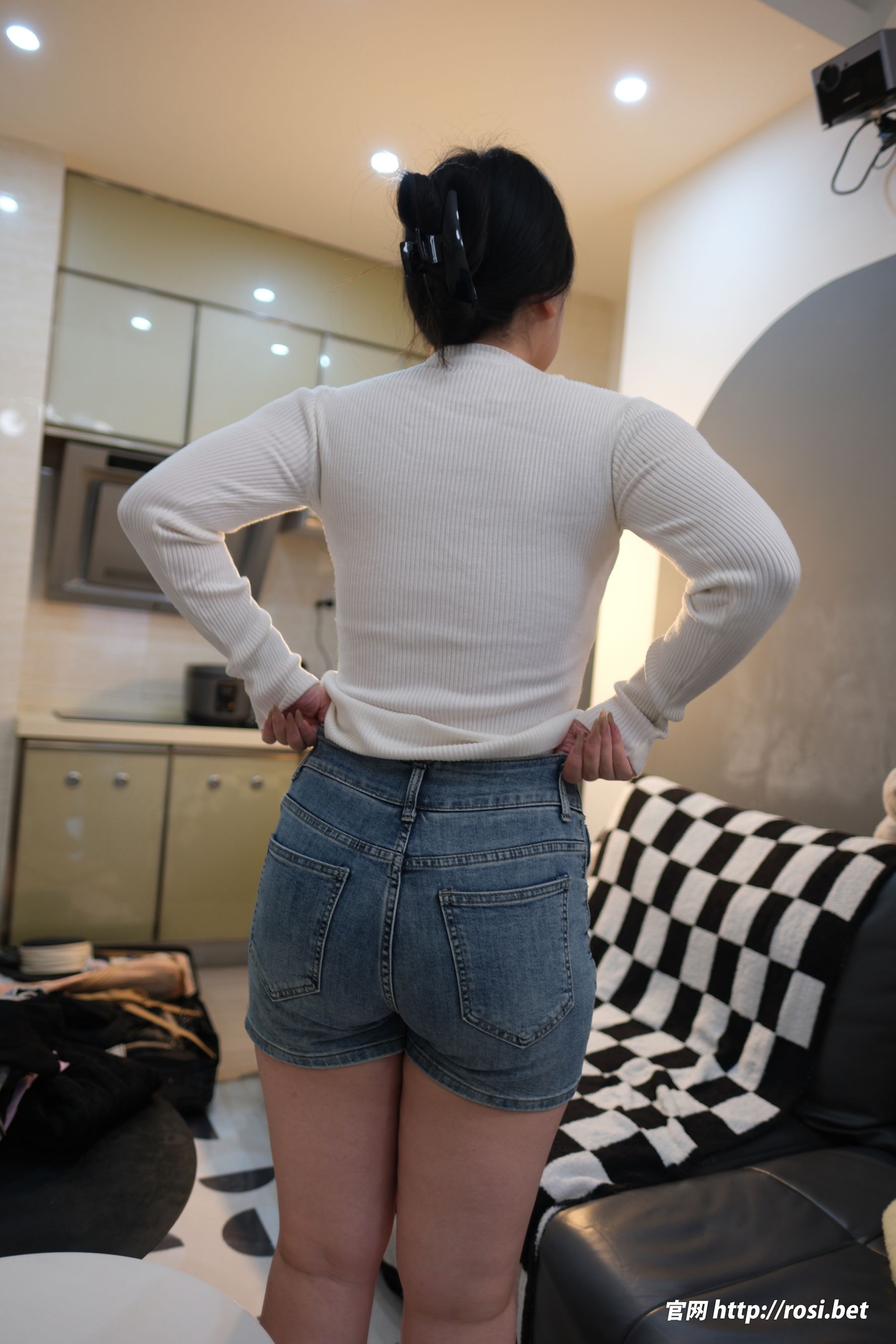 [ROSI写真] 2025.10.18 NO.5066/(169P)