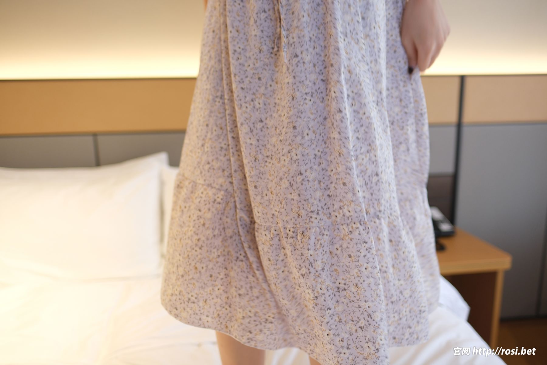 [ROSI写真] 2025.10.15 NO.5063/(117P)