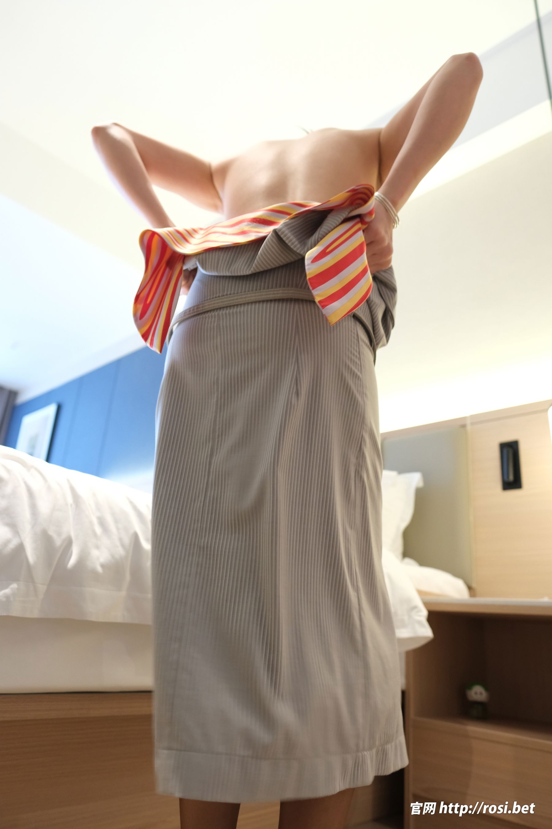 [ROSI写真] 2025.10.07 NO.5055/(141P)