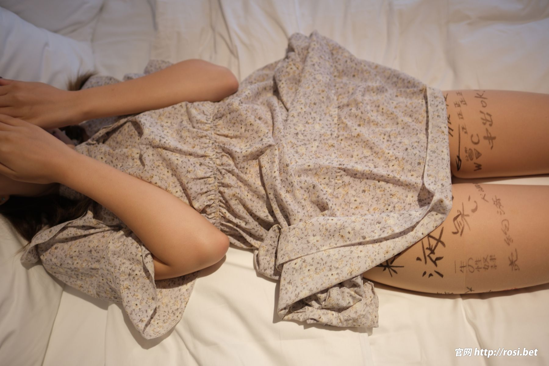 [ROSI写真] 2025.10.15 NO.5063/(117P)