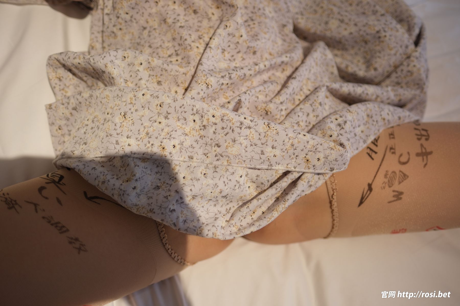 [ROSI写真] 2025.10.15 NO.5063/(117P)