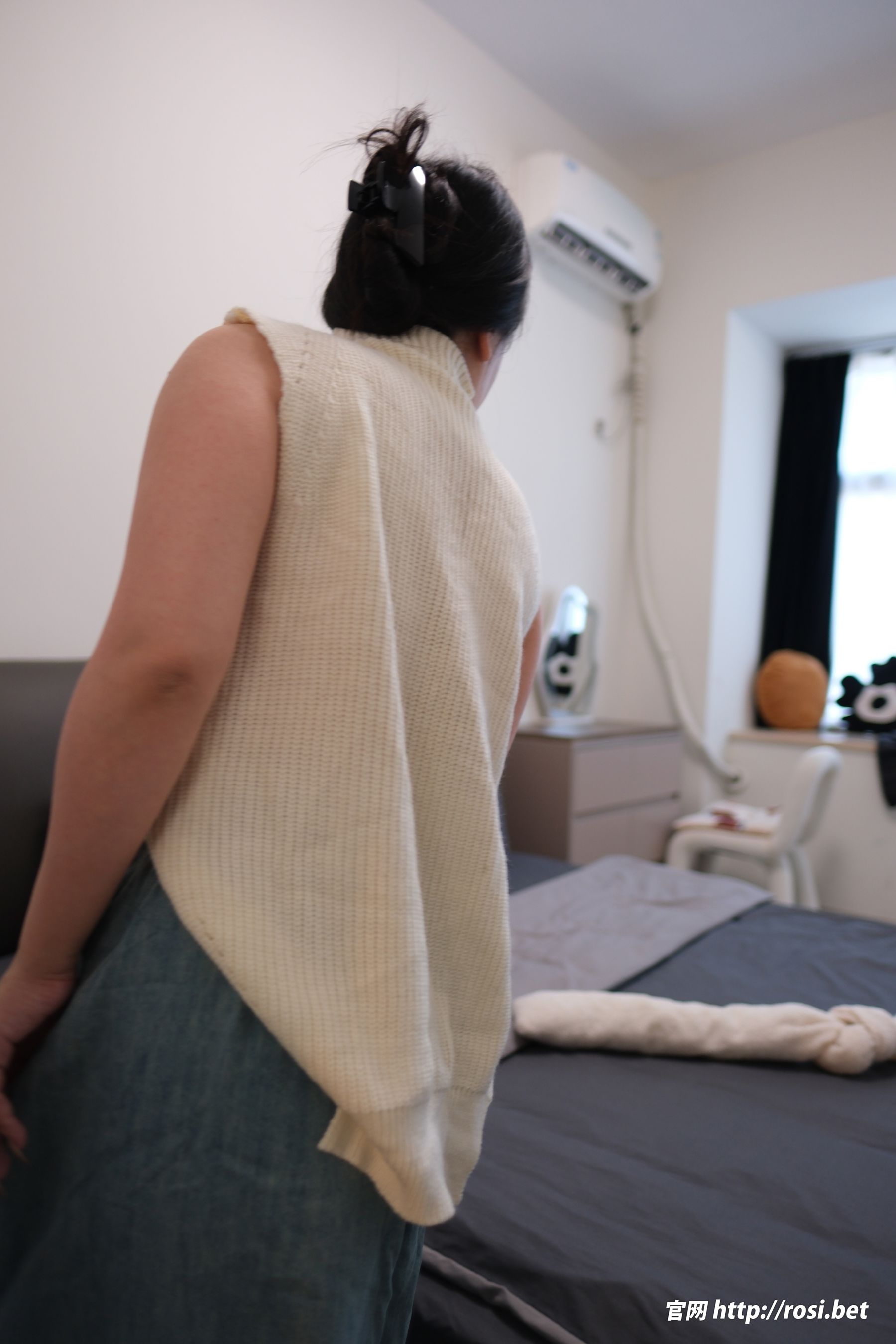 [ROSI写真] 2025.10.13 NO.5061/(161P)