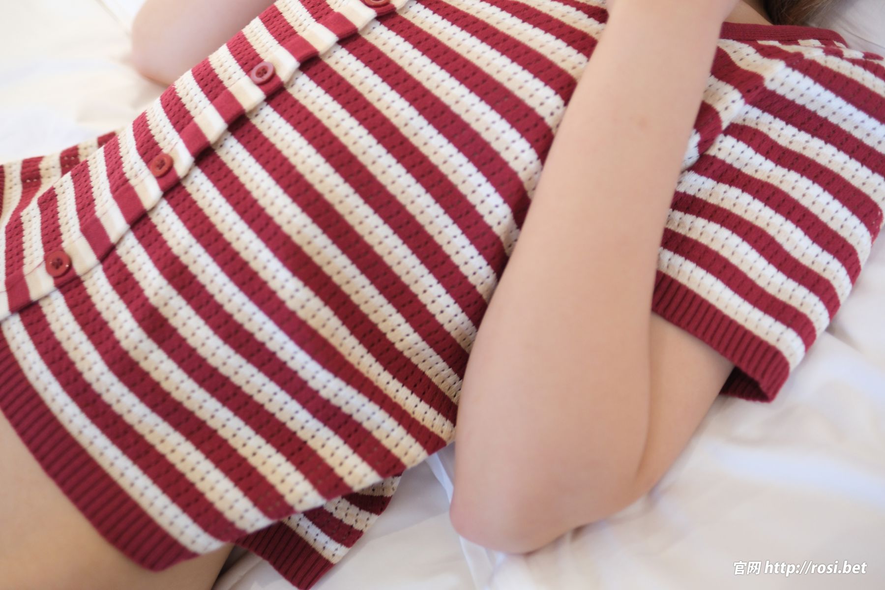 [ROSI写真] 2025.10.24 NO.5072/(76P)