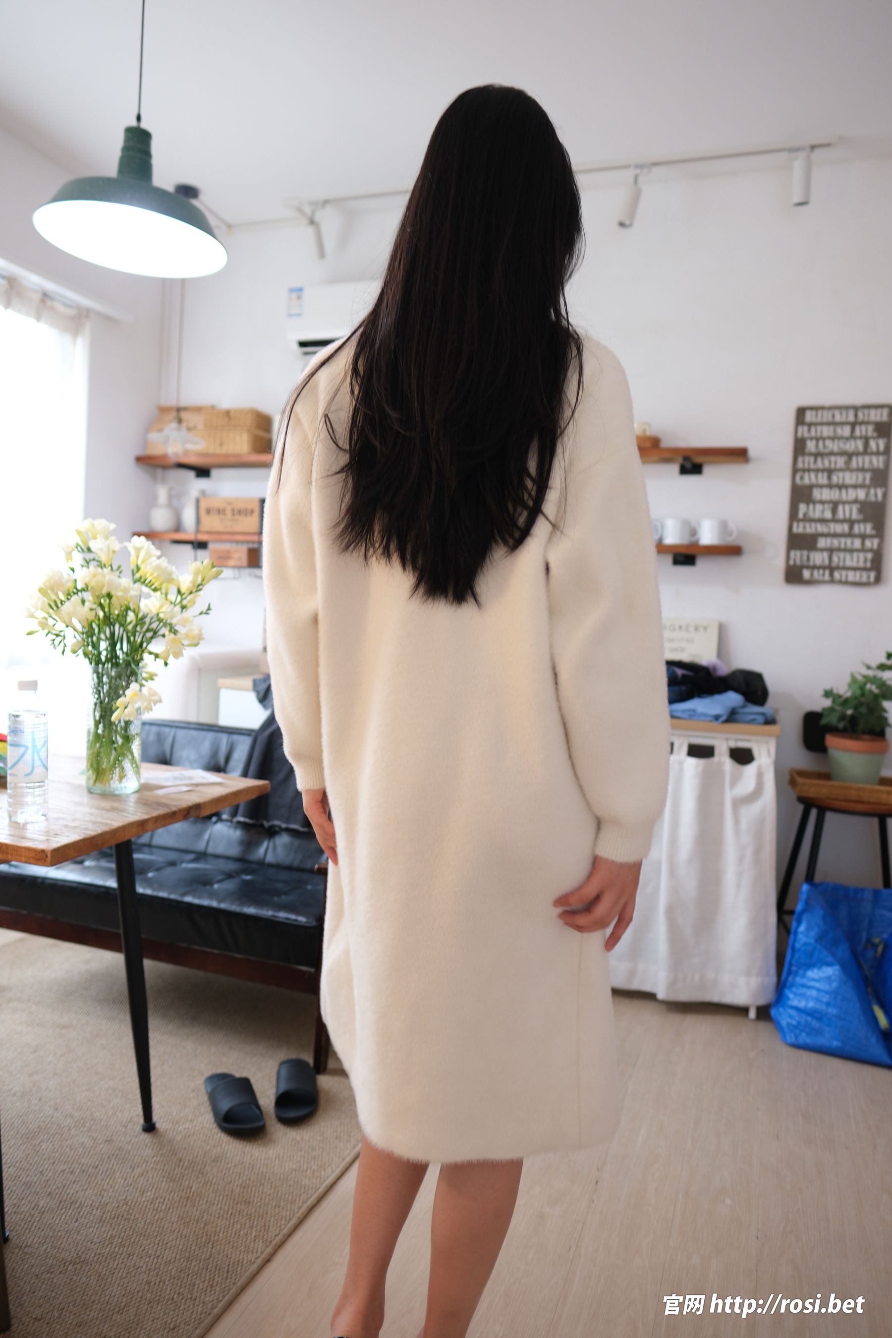 [ROSI写真] 2025.10.06 NO.5054/(65P)