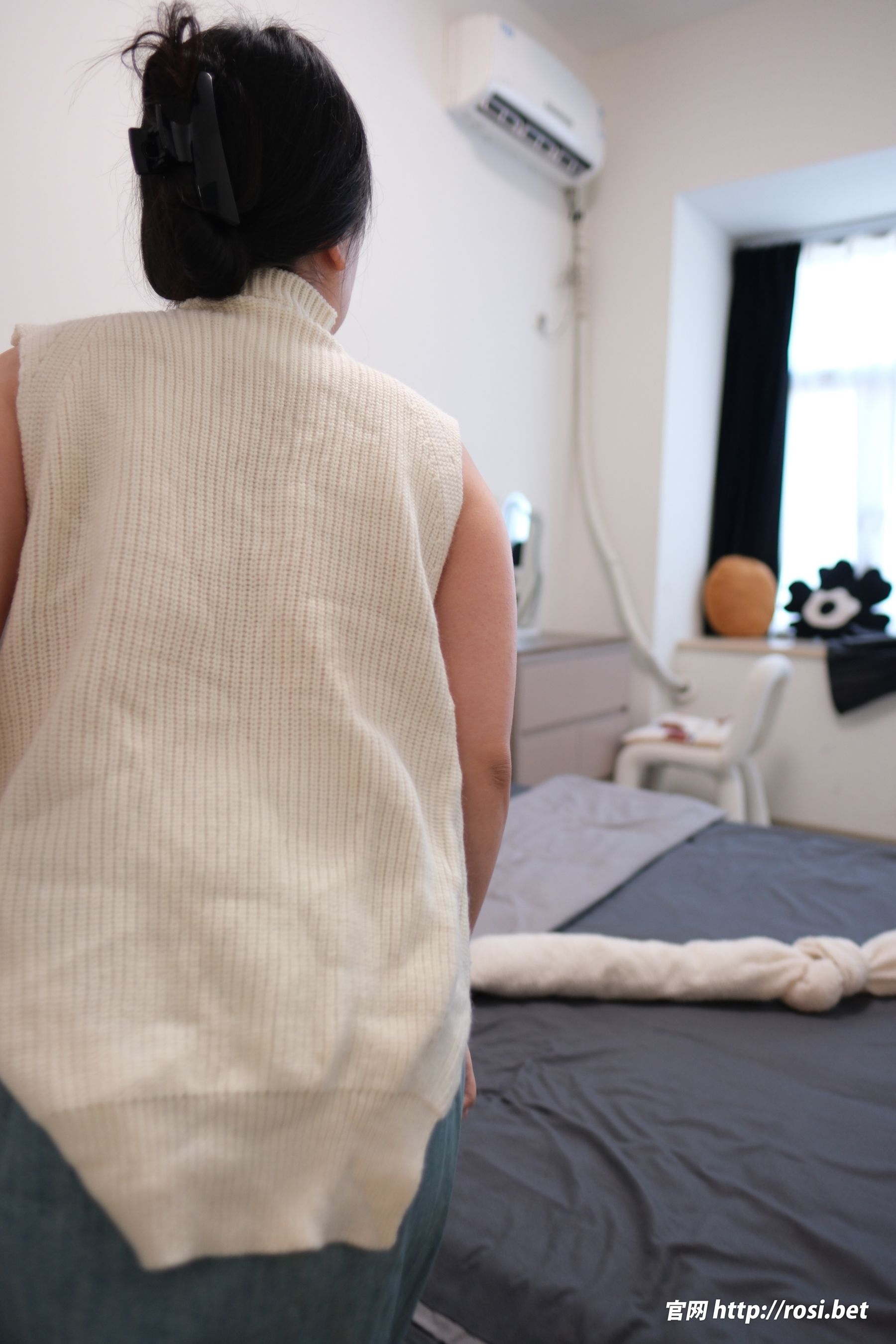 [ROSI写真] 2025.10.13 NO.5061/(161P)