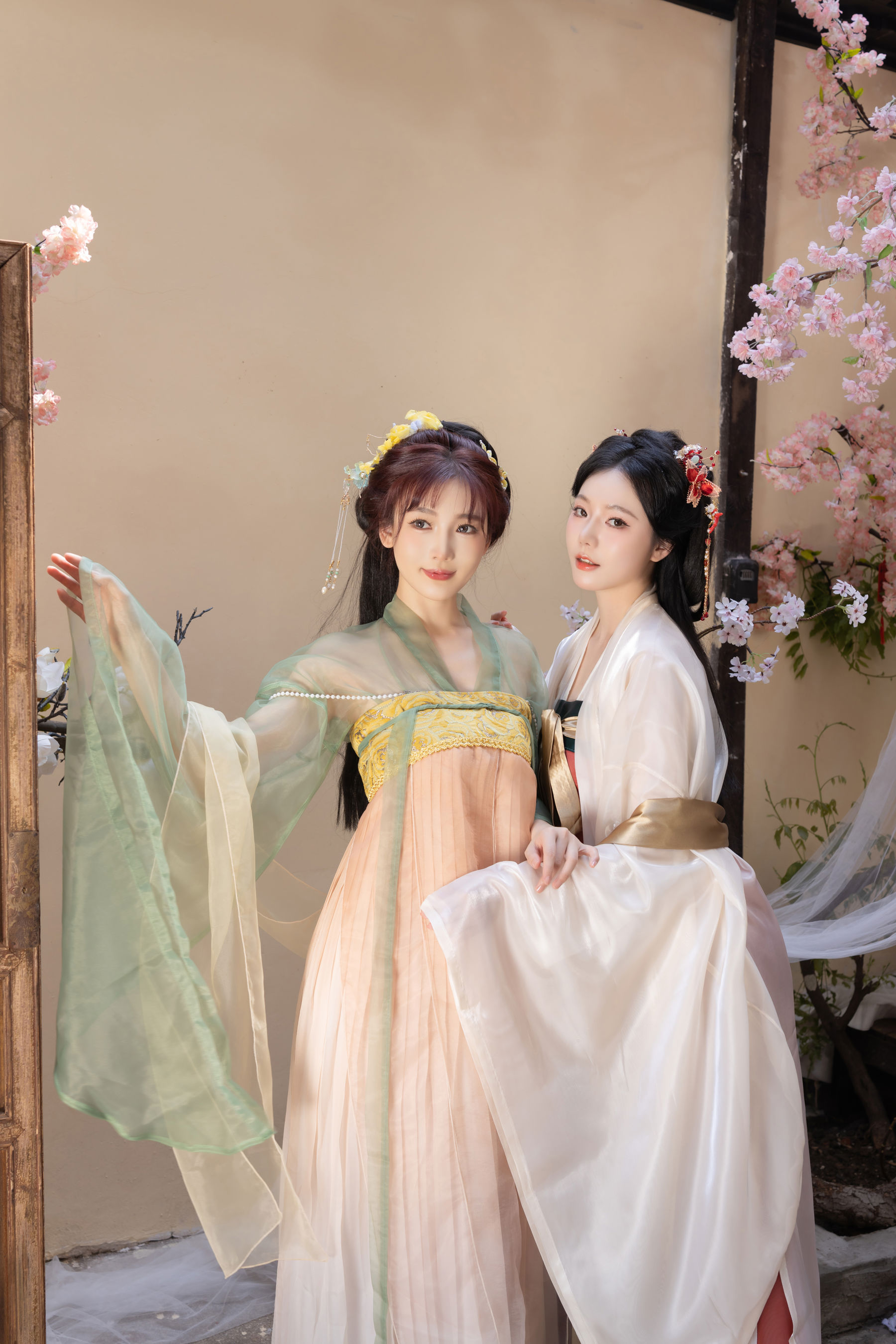 陆萱萱&安然 - 闺蜜古装/(105P)