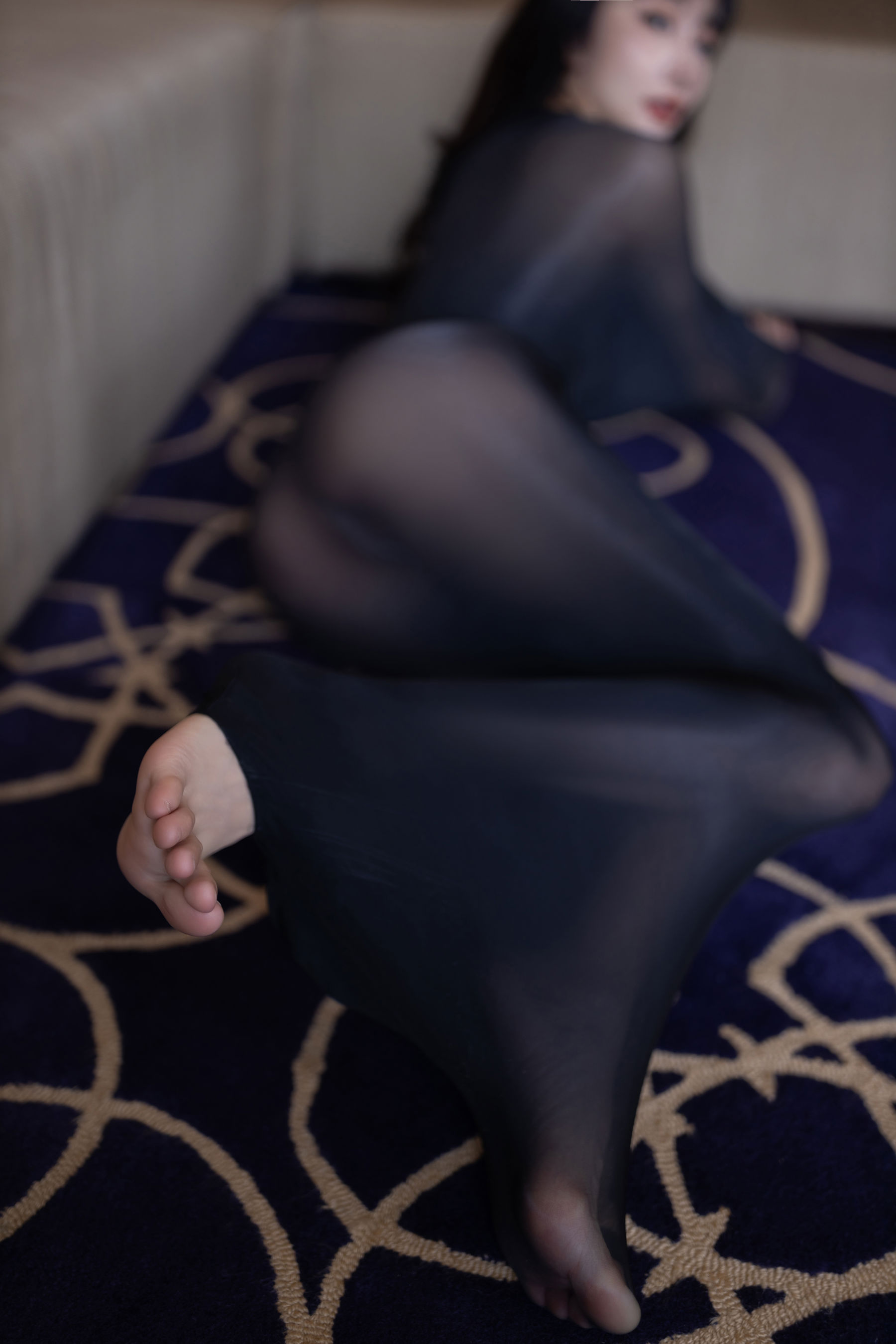 陆萱萱 - 连体丝袜/(81P)