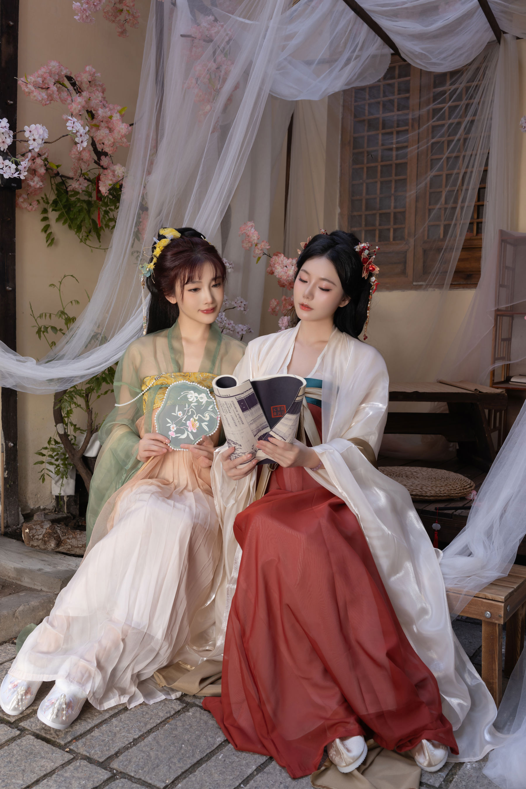 陆萱萱&安然 - 闺蜜古装/(105P)